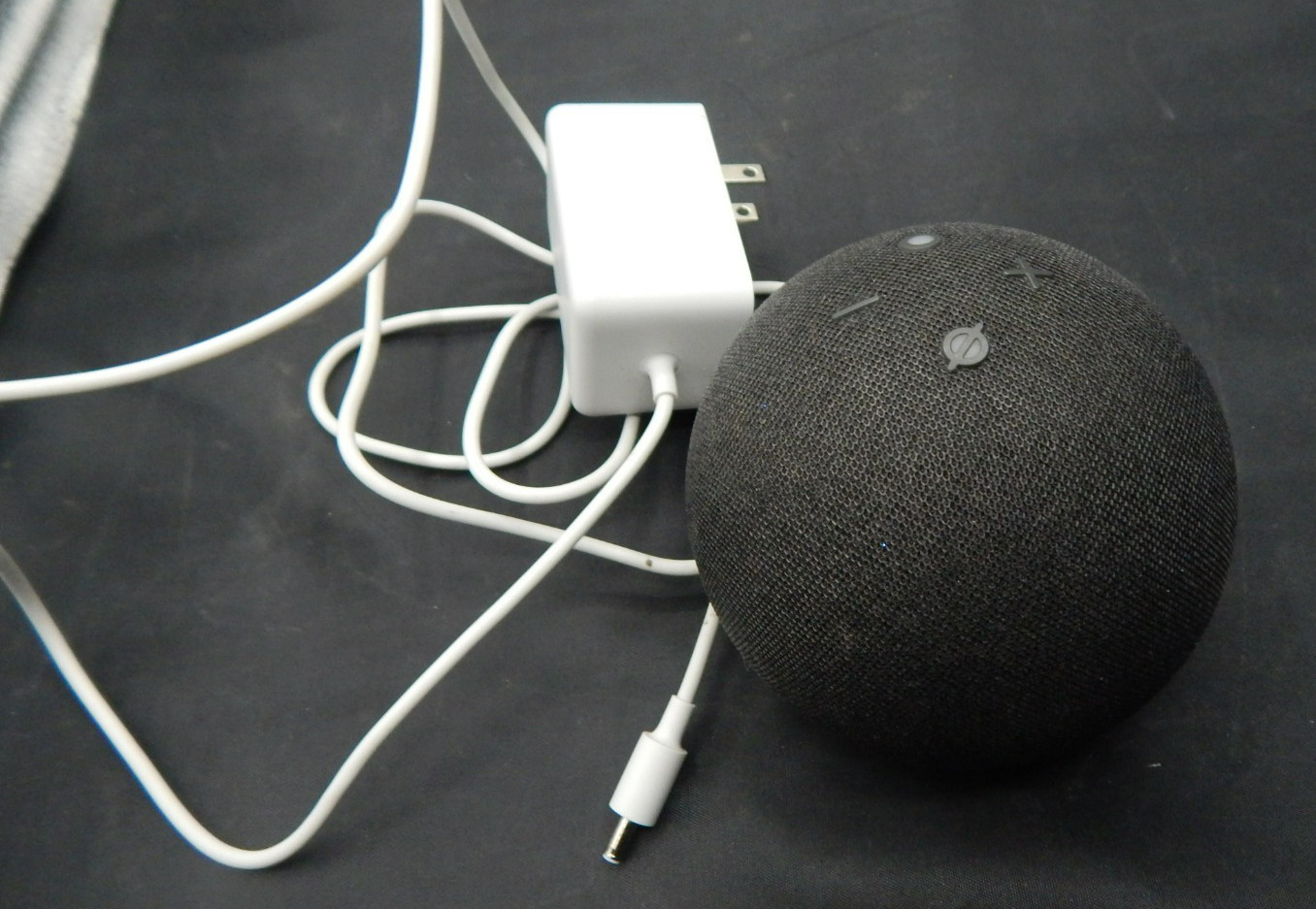 BLACK AMAZON ECHO DOT MODEL C2N6L4 SMART SPEAKER WITH CORD