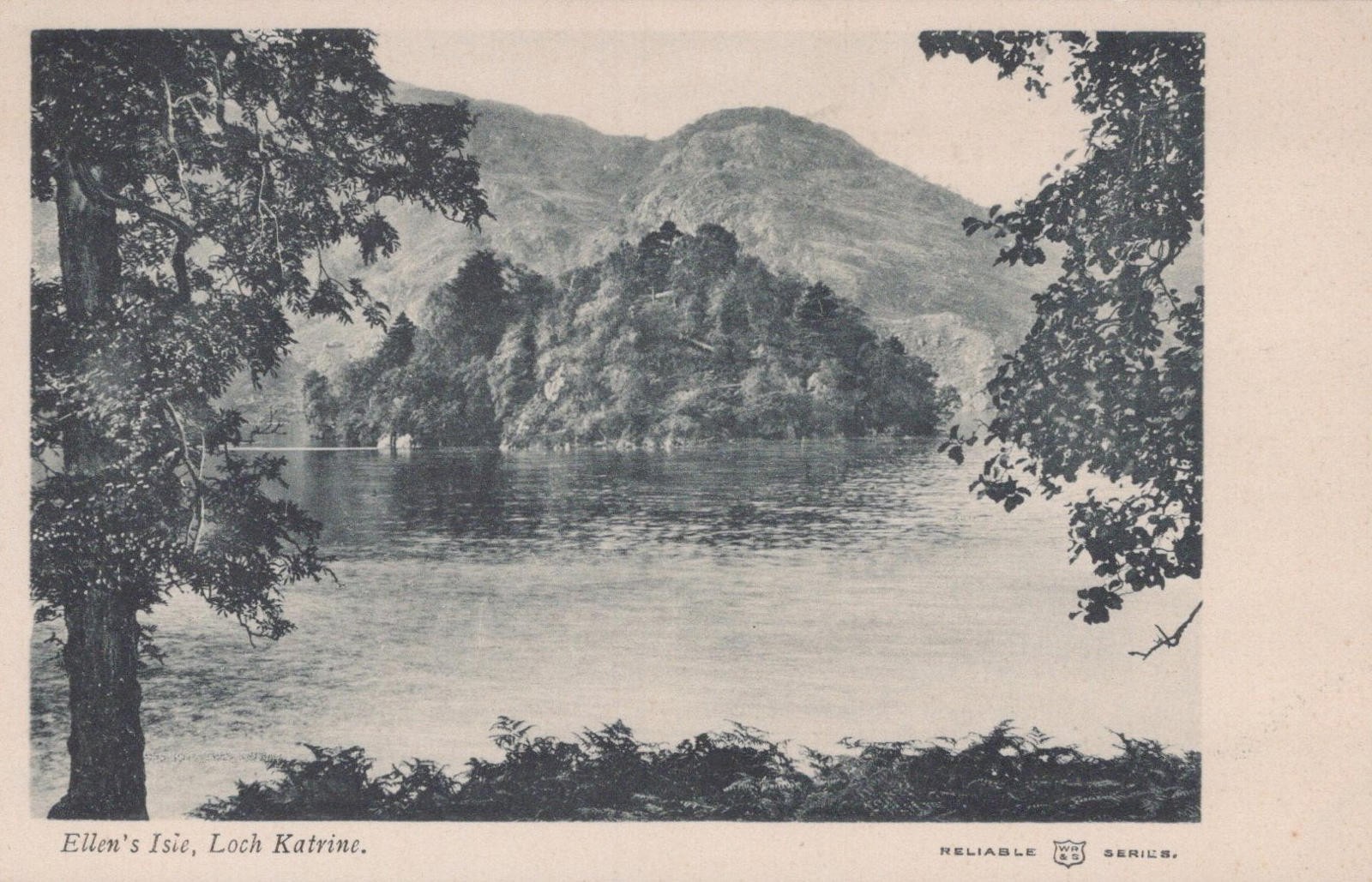 Scotland Postcard - Ellen's Isle, Loch Katrine, Scottish Highlands  VT137