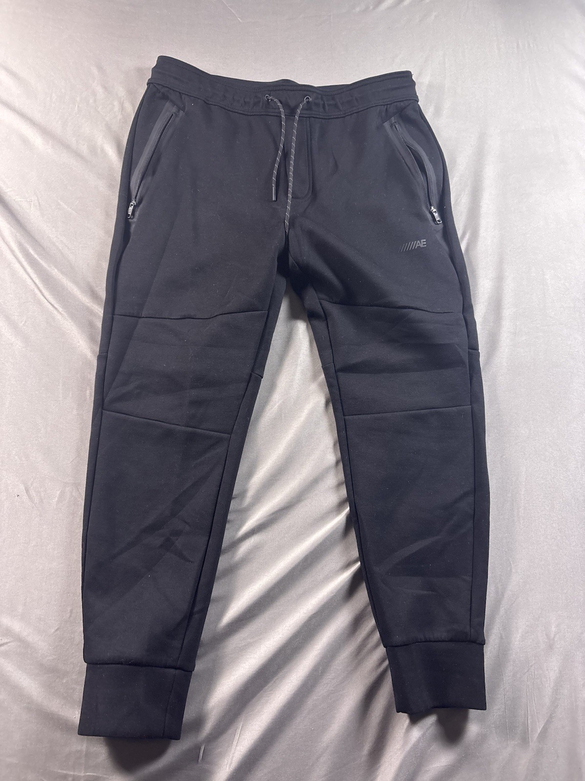 American Eagle Men’s Medium Black Sweatpants Zipper Pockets Drawstring