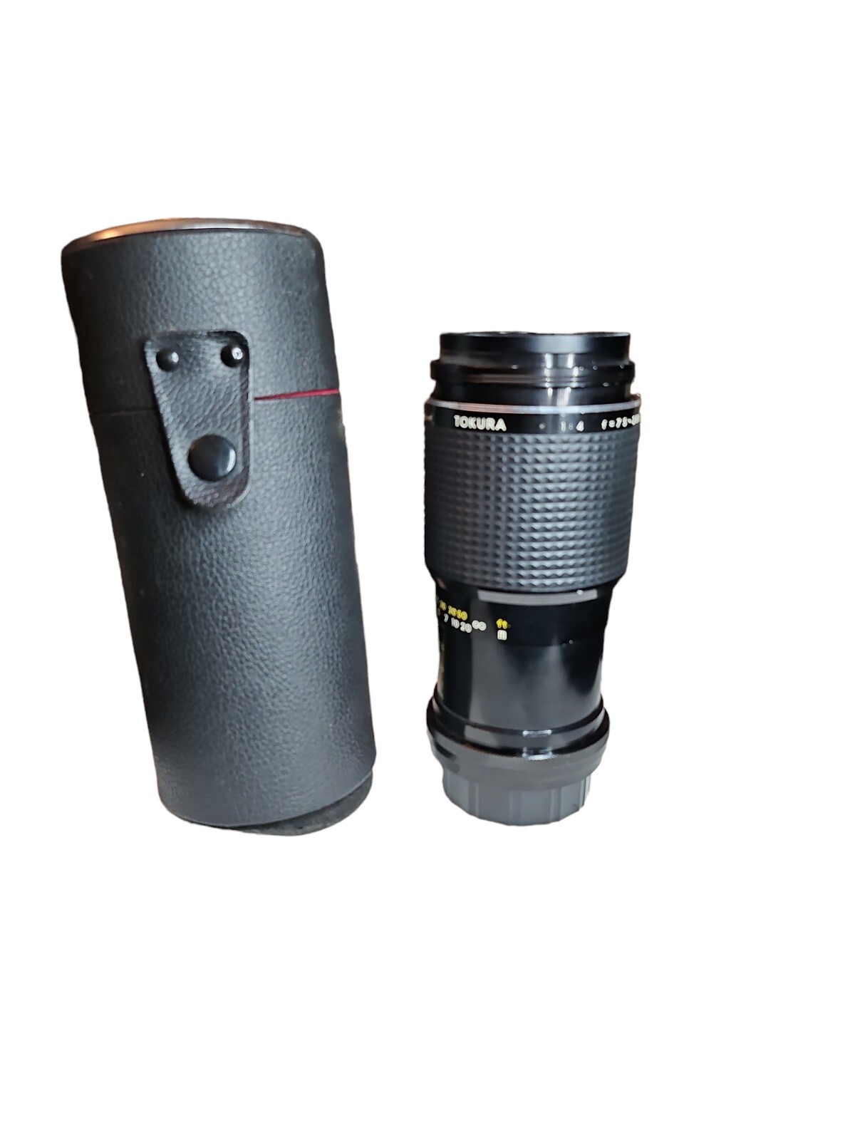 VINTAGE TOKURA  75-200 mm 1:4 MANUAL FOCUS ZOOM LENS WITH CASE