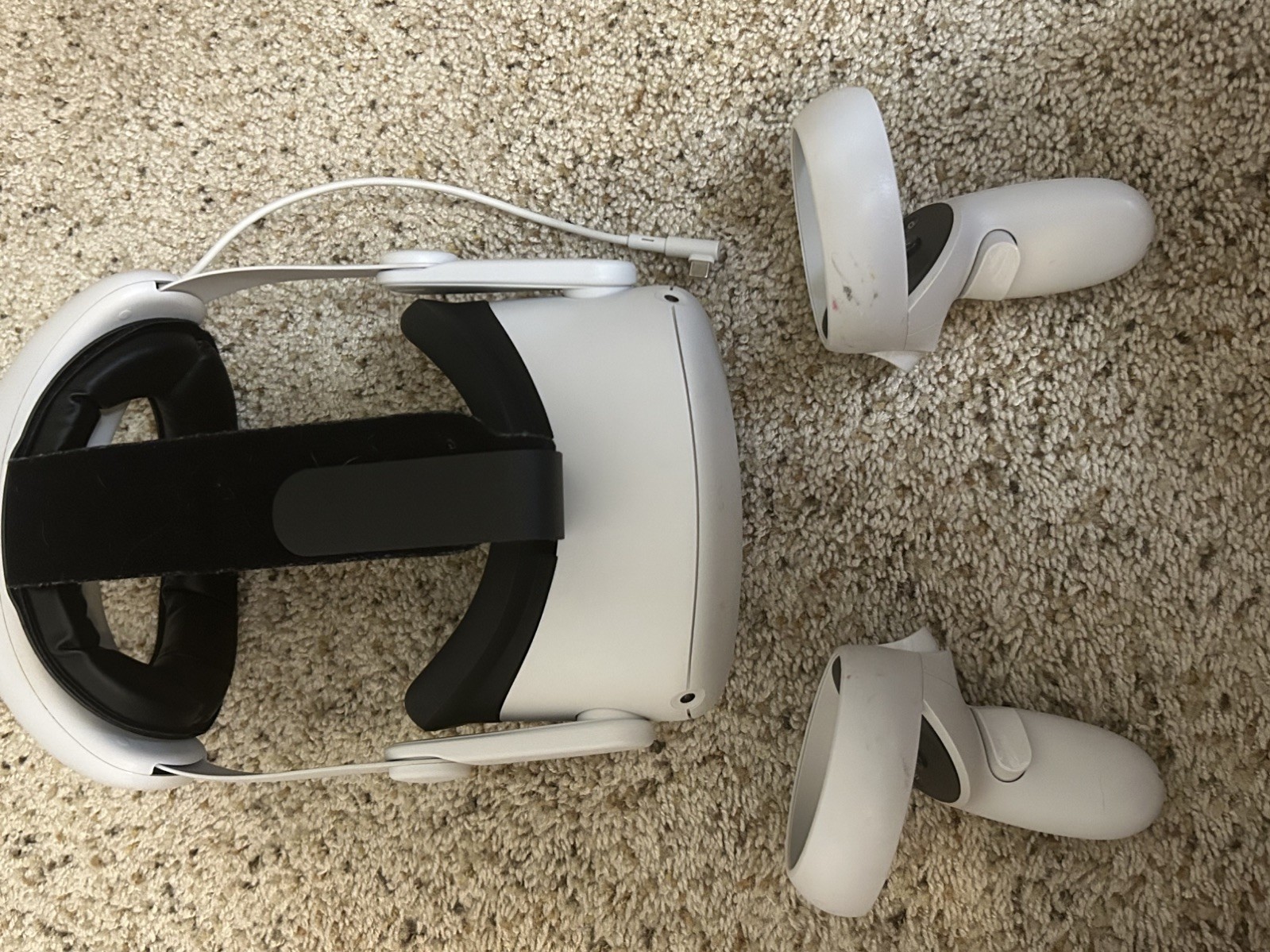 Meta Oculus Quest 2 128GB Standalone VR Headset AND KIWI Comfort Battery Strap 