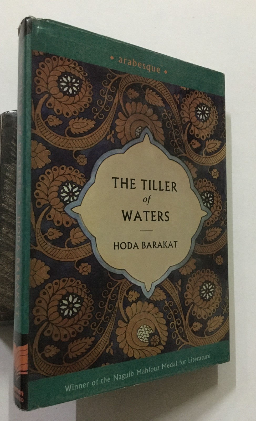 Barakat, Hoda: The Tiller Of Waters. 2012. New Delhi. 200p. hb