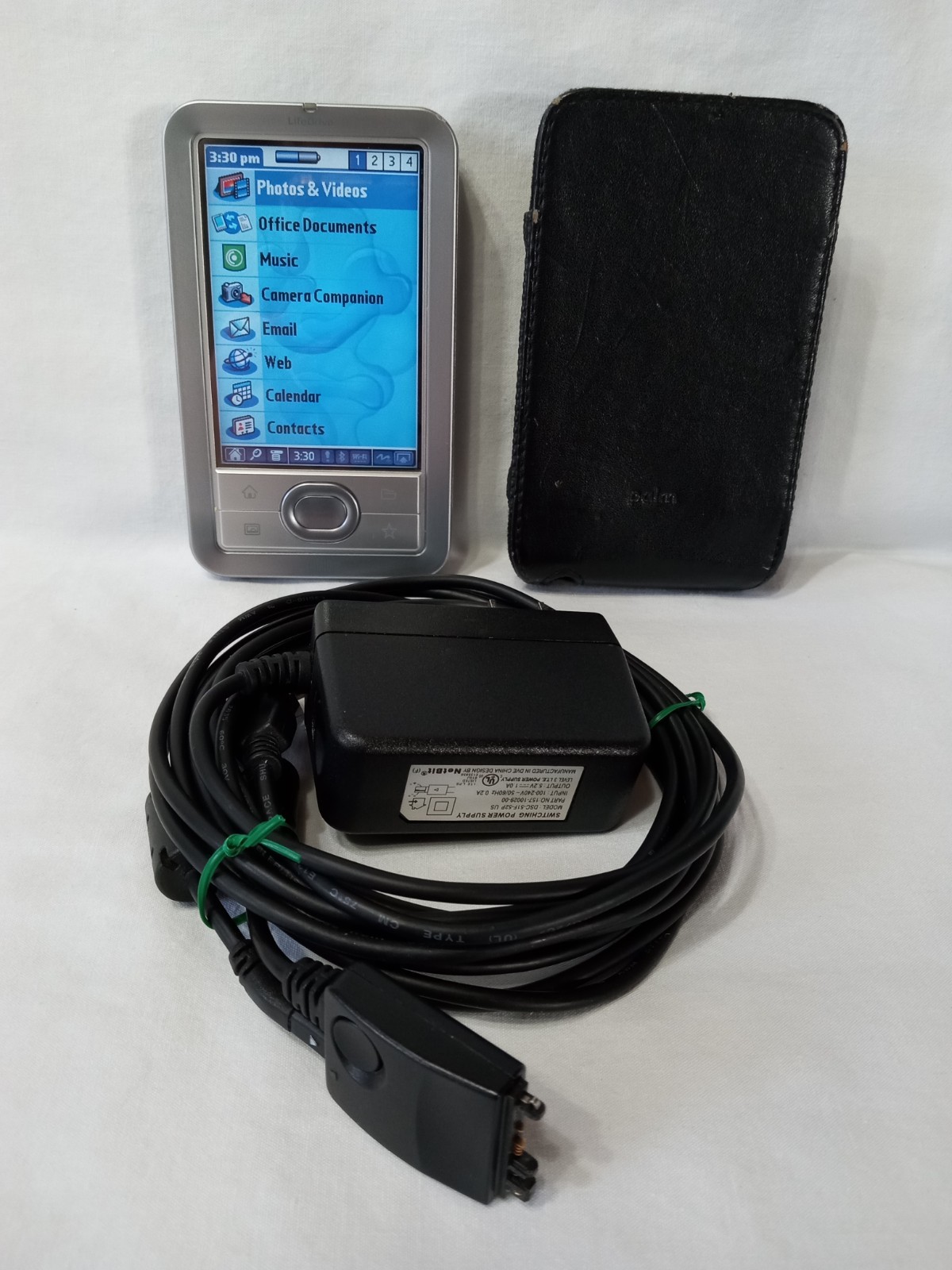 PalmOne LifeDrive Mobile Manager W/ Case, Stylus & Power Cord Works Not Charging