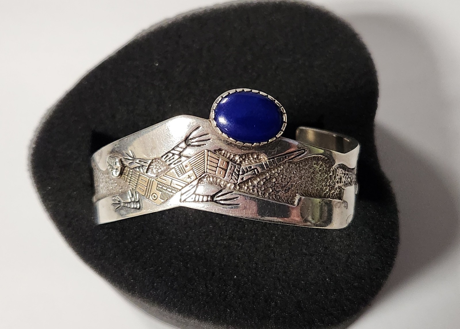 Vintage RMT Native American Sterling & 14k Gold Lapis Cuff