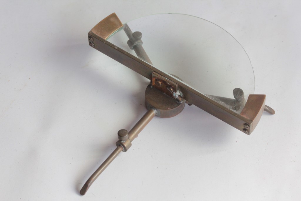 Antique scientific instrument: Magnifying glass (71903)