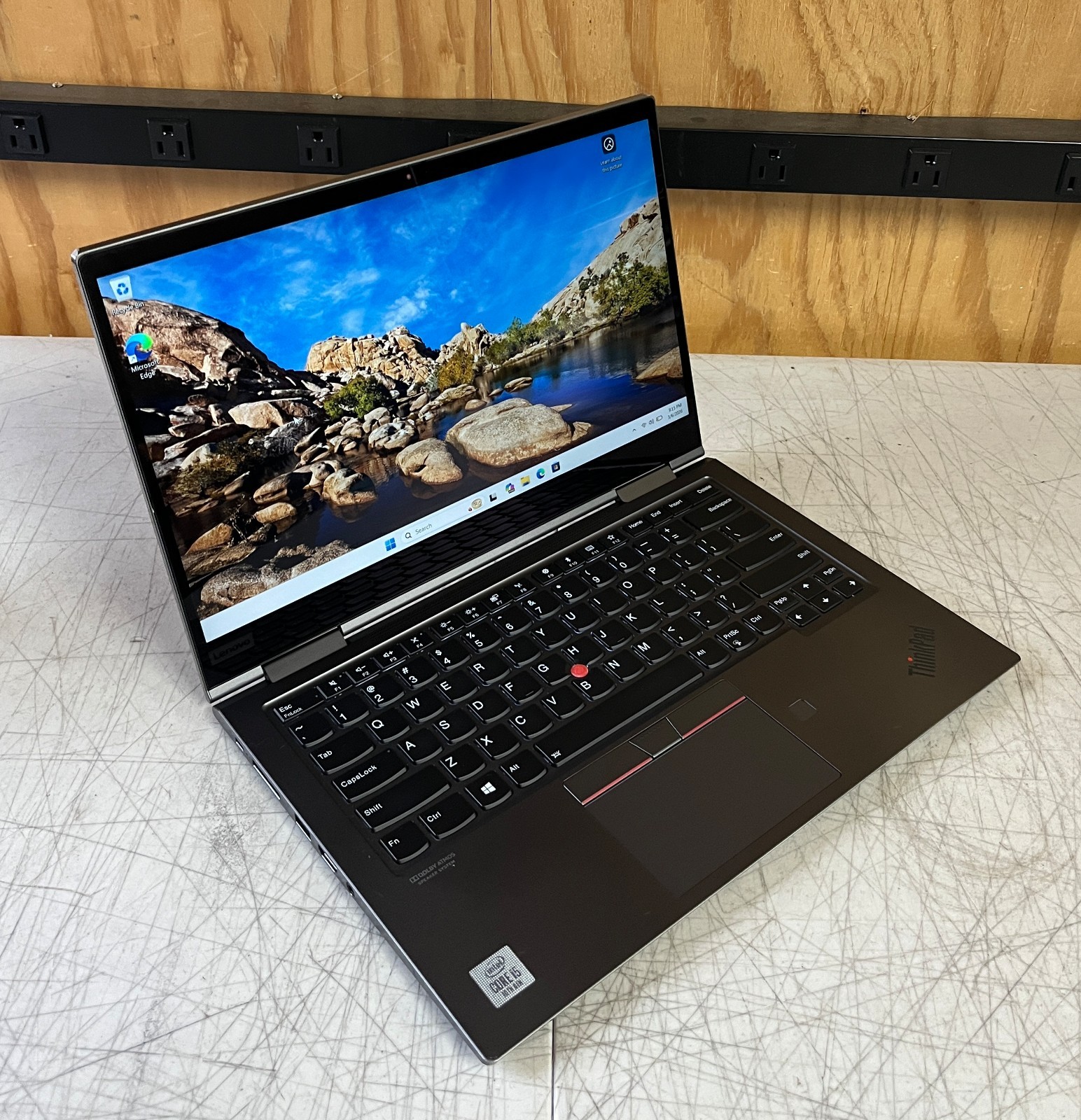 14" Lenovo Yoga X1 2-in-1 Touch Intel i5-10th Gen 8GB 256GB SSD Windows 11 Pro