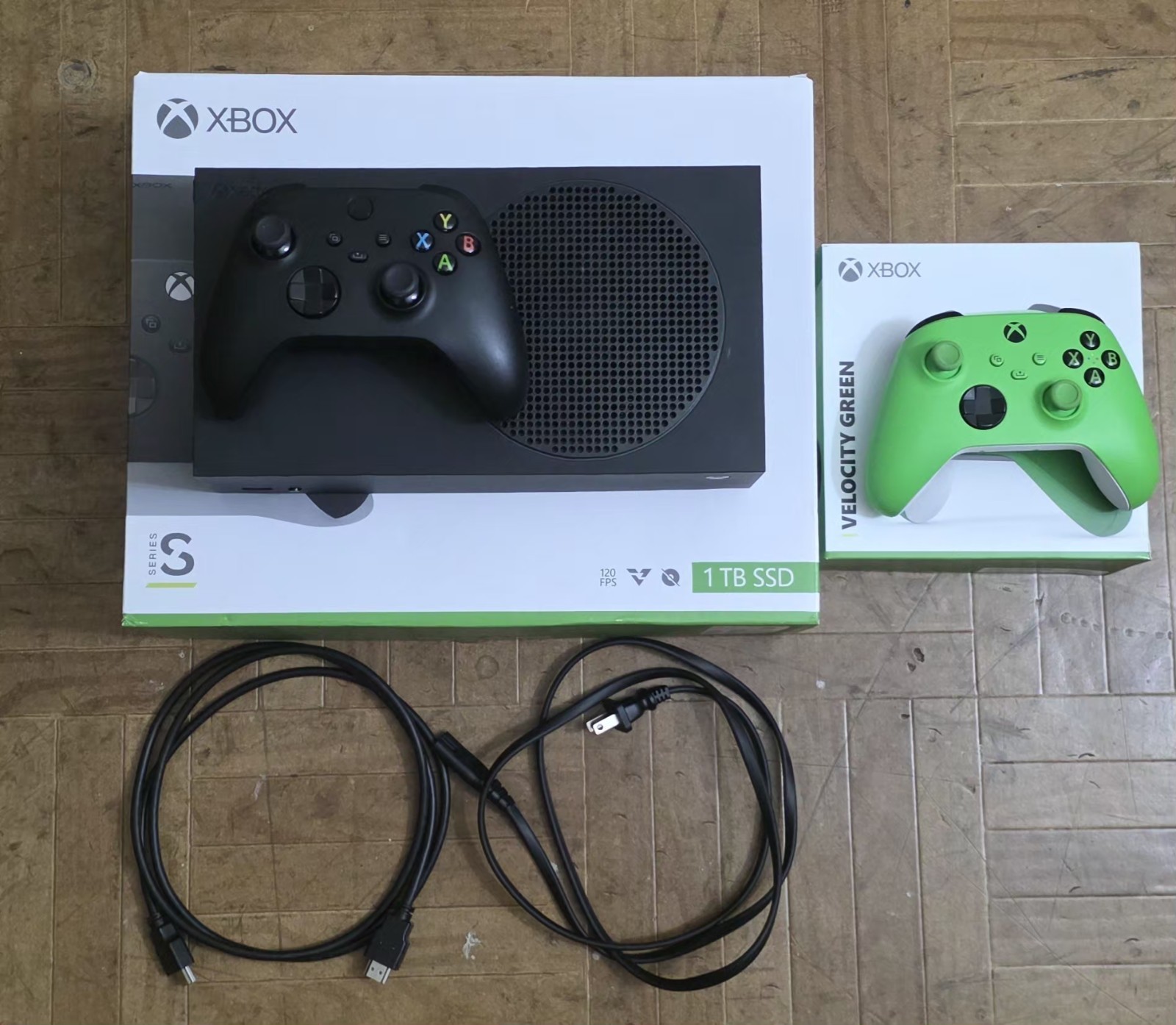 Xbox Series S Digital 1TB Carbon Black + 2 Controllers