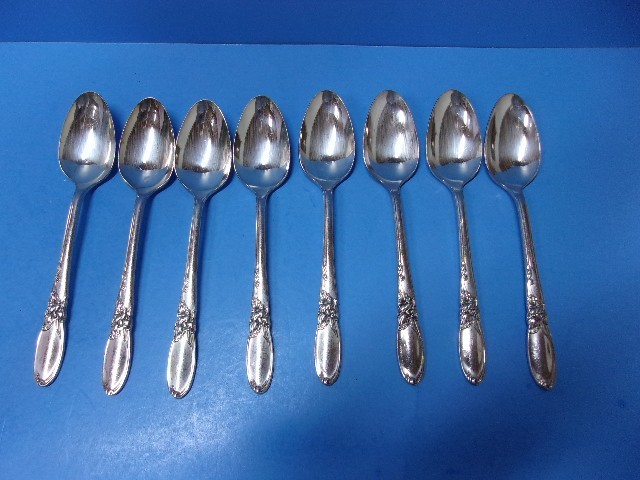 Vintage Onieda Community WHITE ORCHID Silver Plate Teaspoons Set of 8 1950's MCM