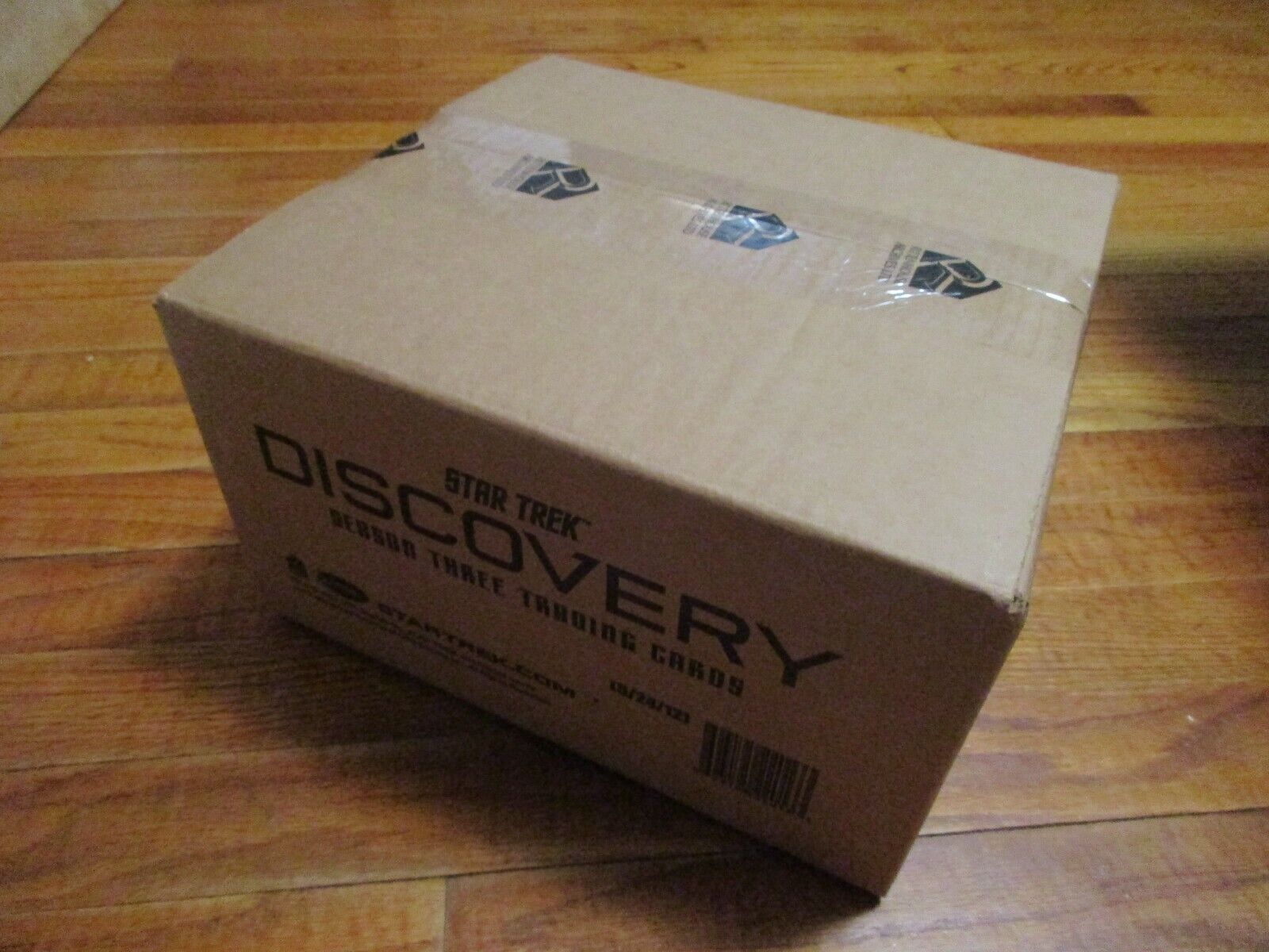 Star Trek Discovery Season 3 - Factory Sealed 12 Box CASE Series Three w 36 Hits