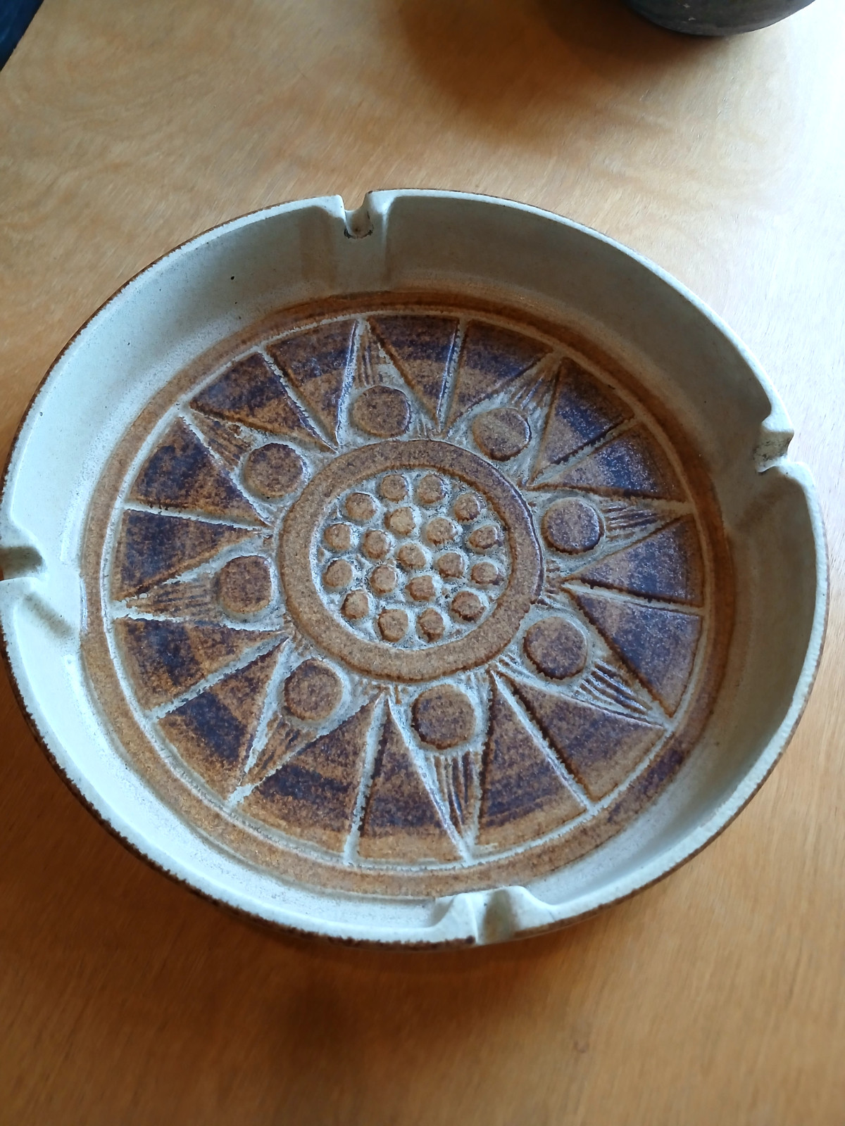 Pottery Craft USA Ashtray #401-Pottery Ashtray Star Design Large