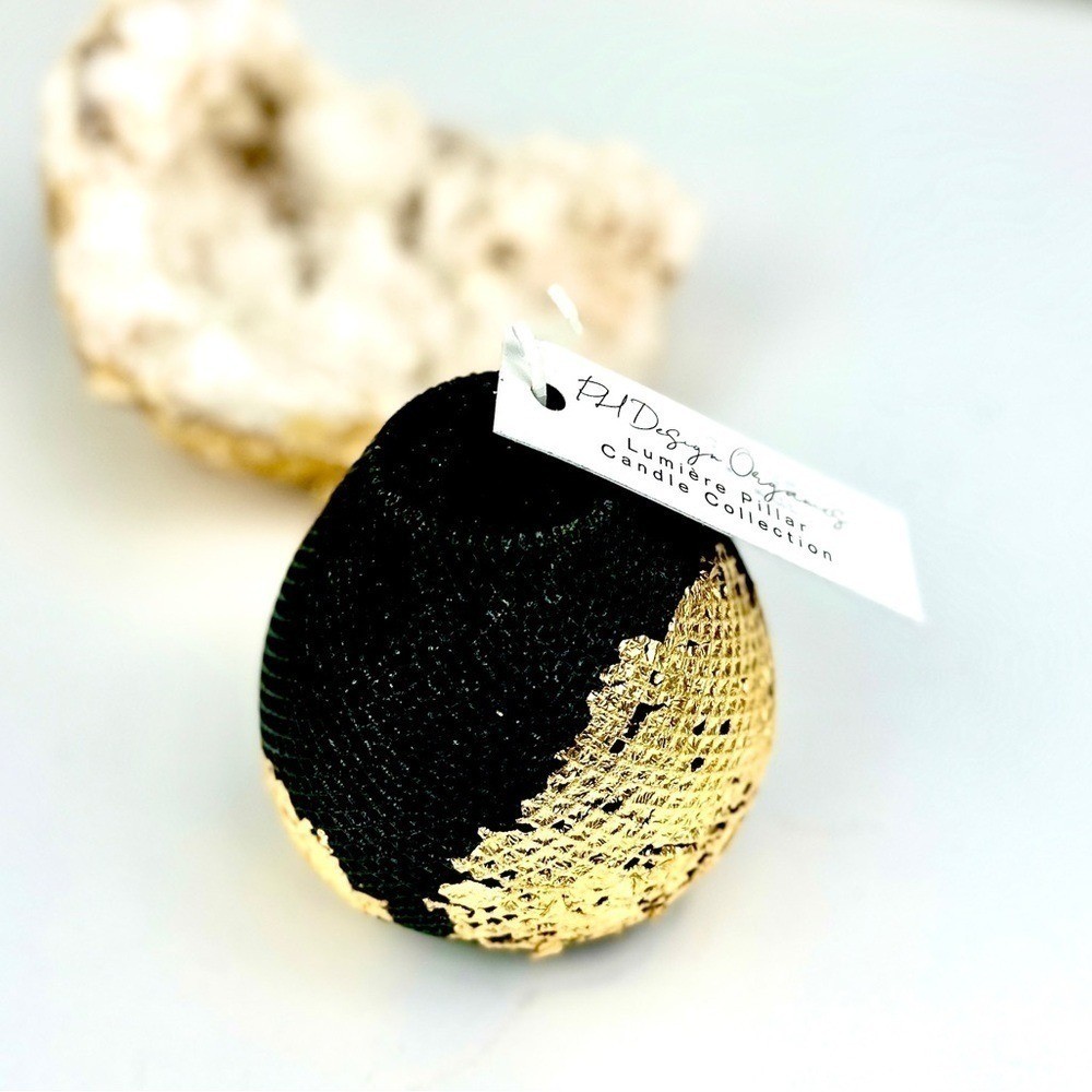 Organic Black Gold Leaf Candle - Honeysuckle Mint Fusion