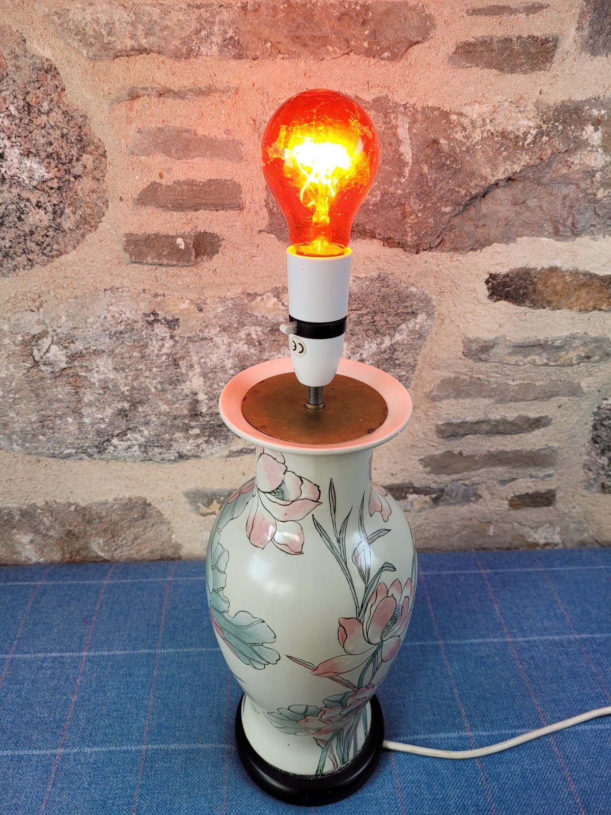 Vintage Carlos Remes Ceramic Vase Table Lamp Floral Bird Design Oriental Style