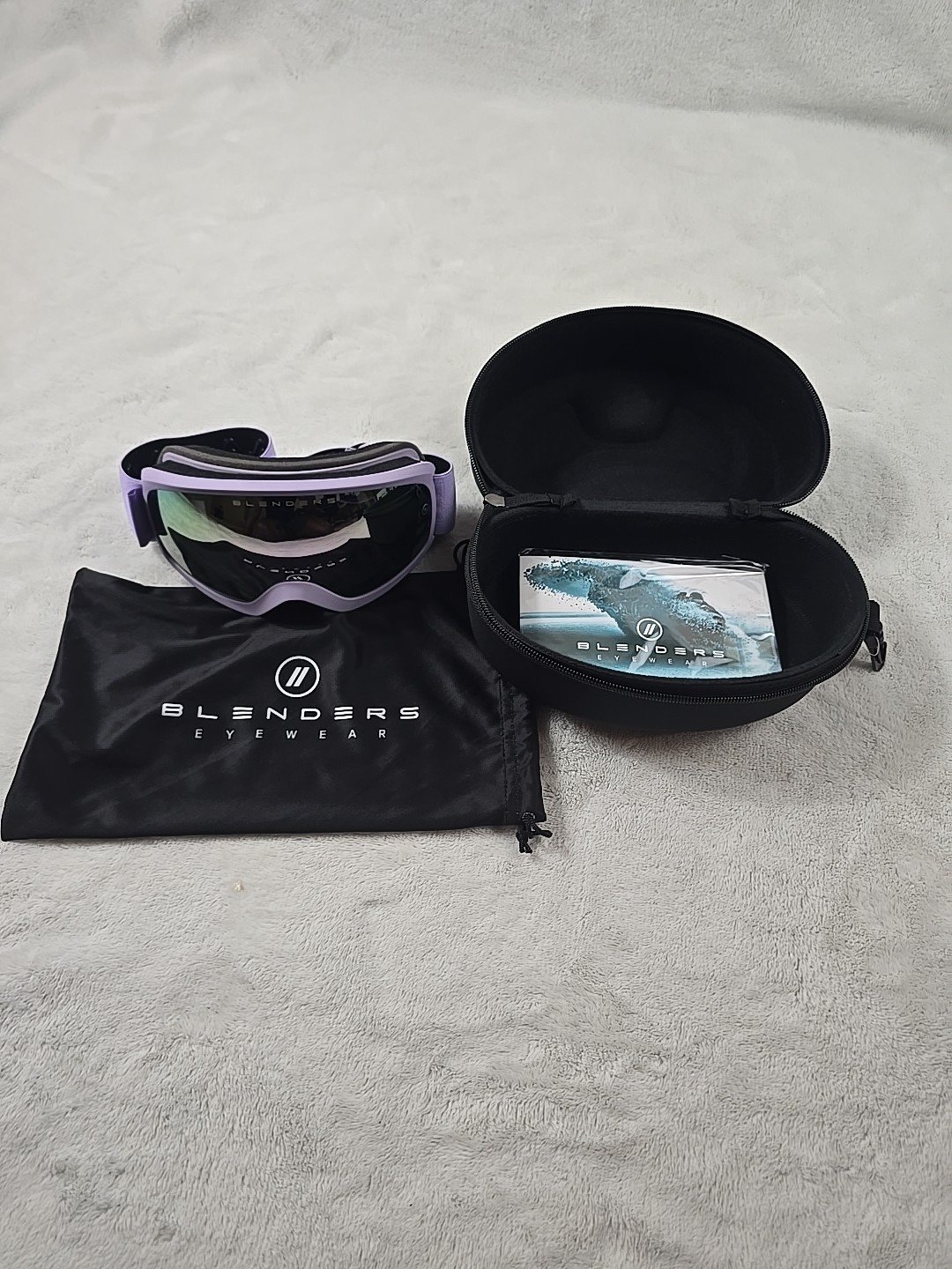 Blenders Ski/Snowboard Goggles with Case New, Polarized Purple Lenses