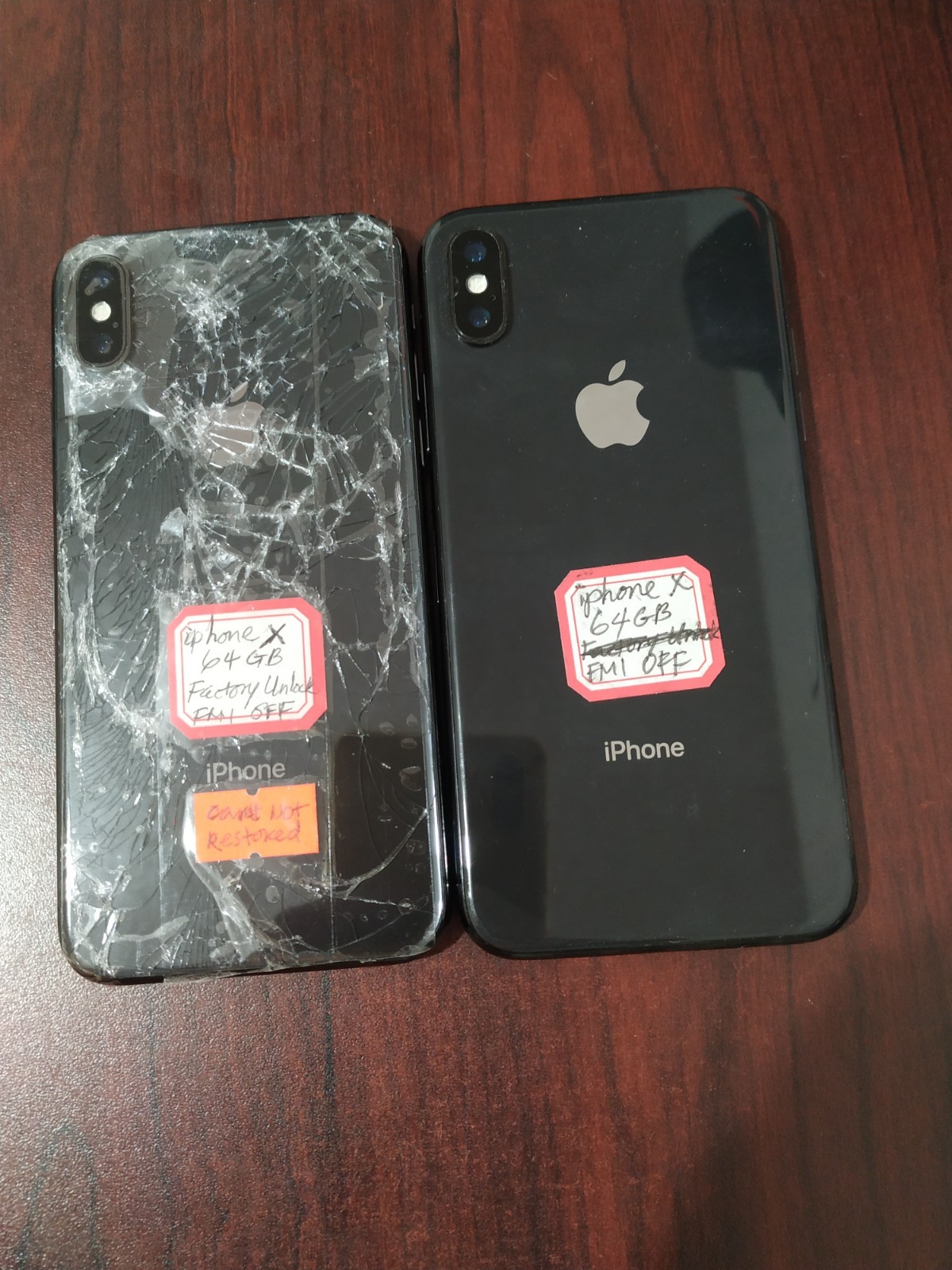 Lot of 2 Apple iPhone X 64GB(A1865) Grey For parts ( FMI: OFF )