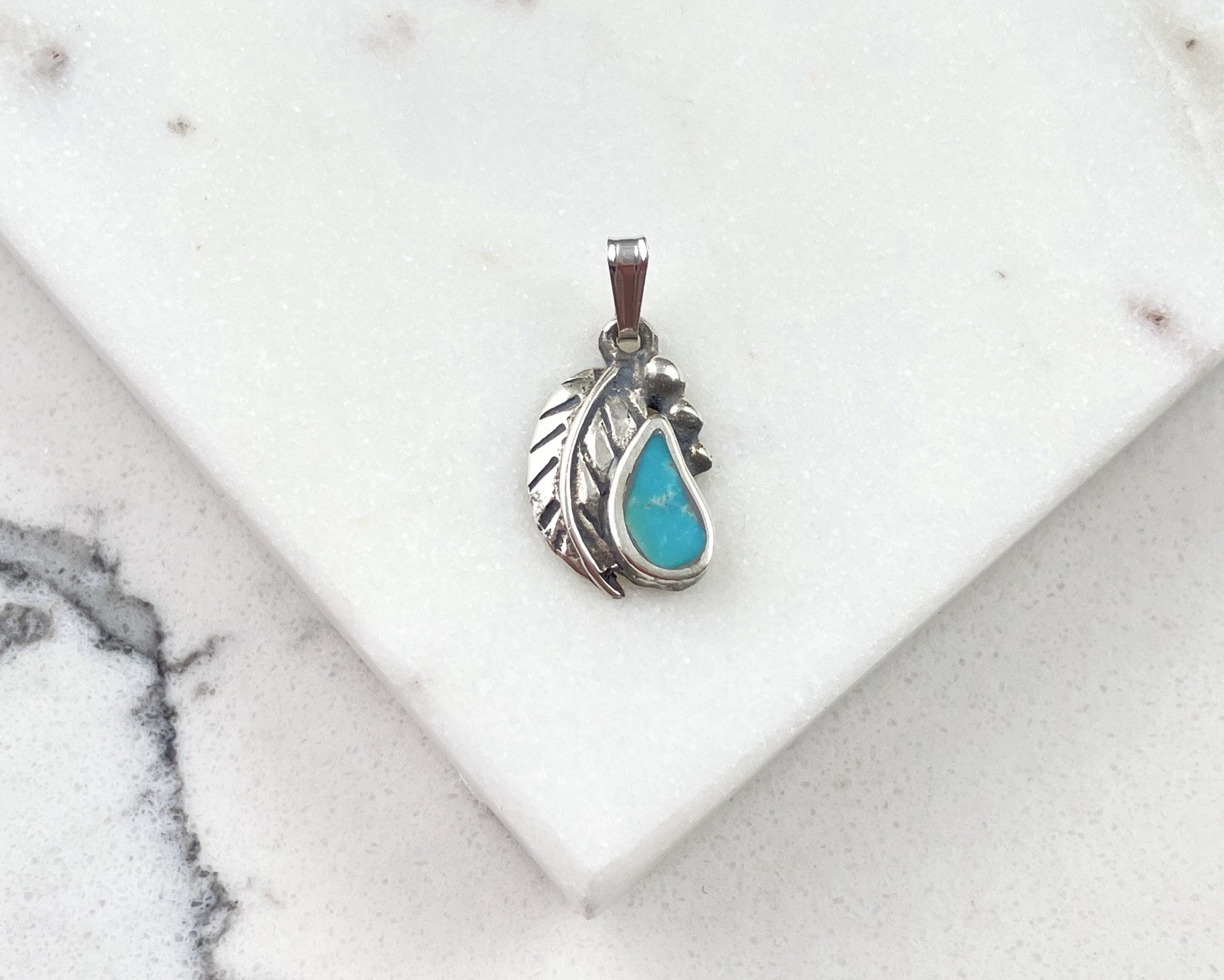Vintage 925 Sterling Silver Navajo Blue Turquoise Southwest Pendant 