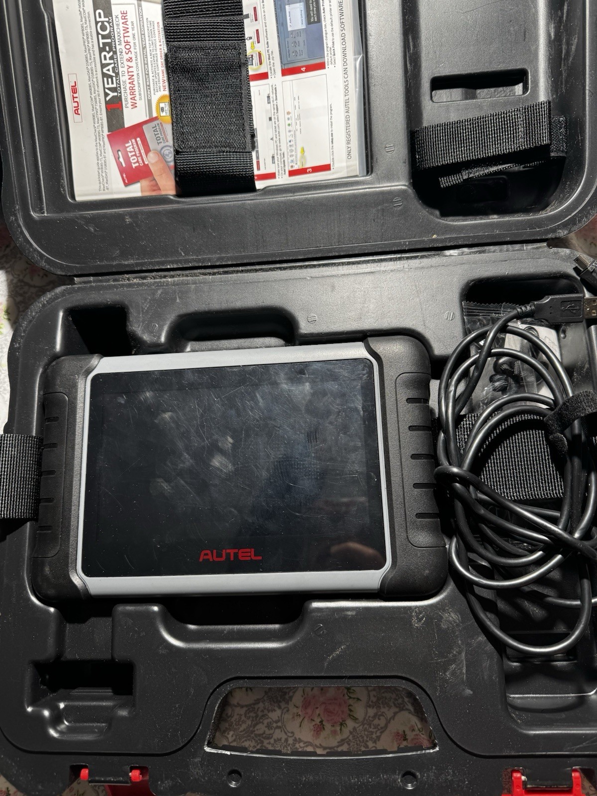 Autel MaxiCOM MK808 Bidirectional Car Diagnostic Scanner Tool in hard case