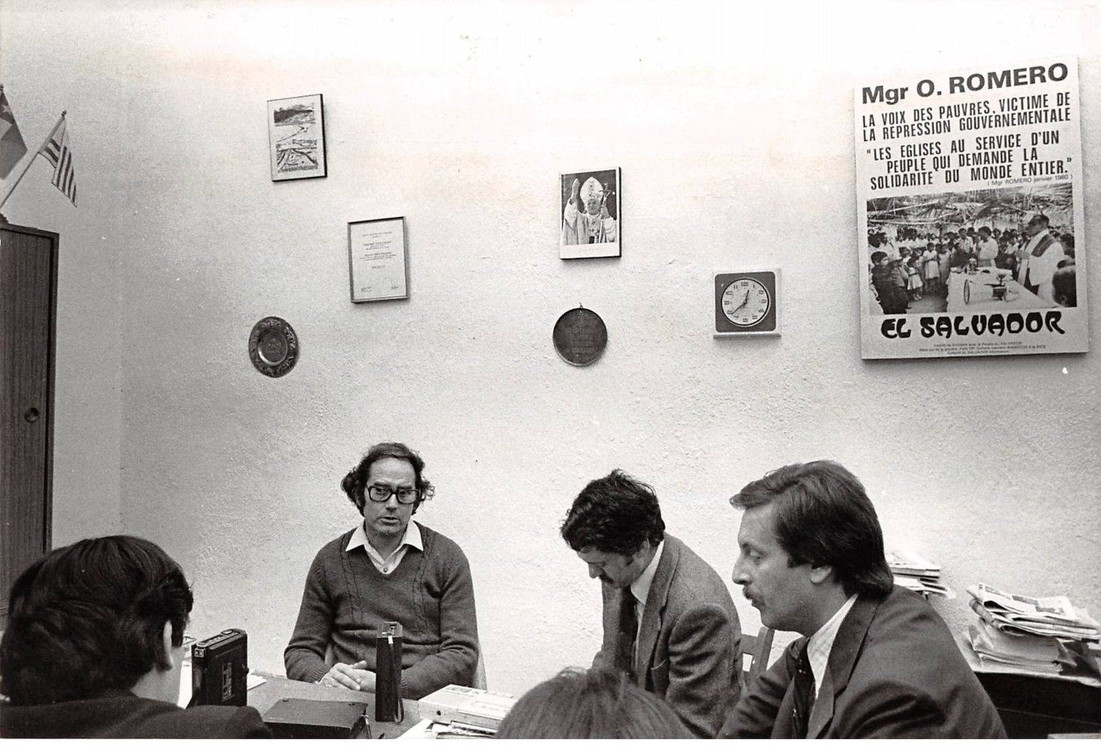 Photo presse.AM21009.9 3/8x7 1/8in environ.1980.Prix Nobel.adolfo Rerez