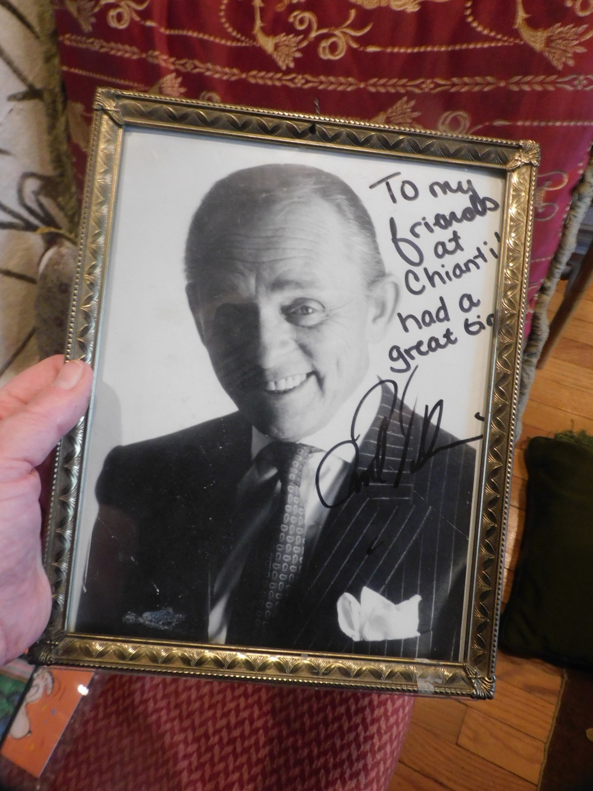autographed 8'' by 10'' photo of frank gorshin from batman series