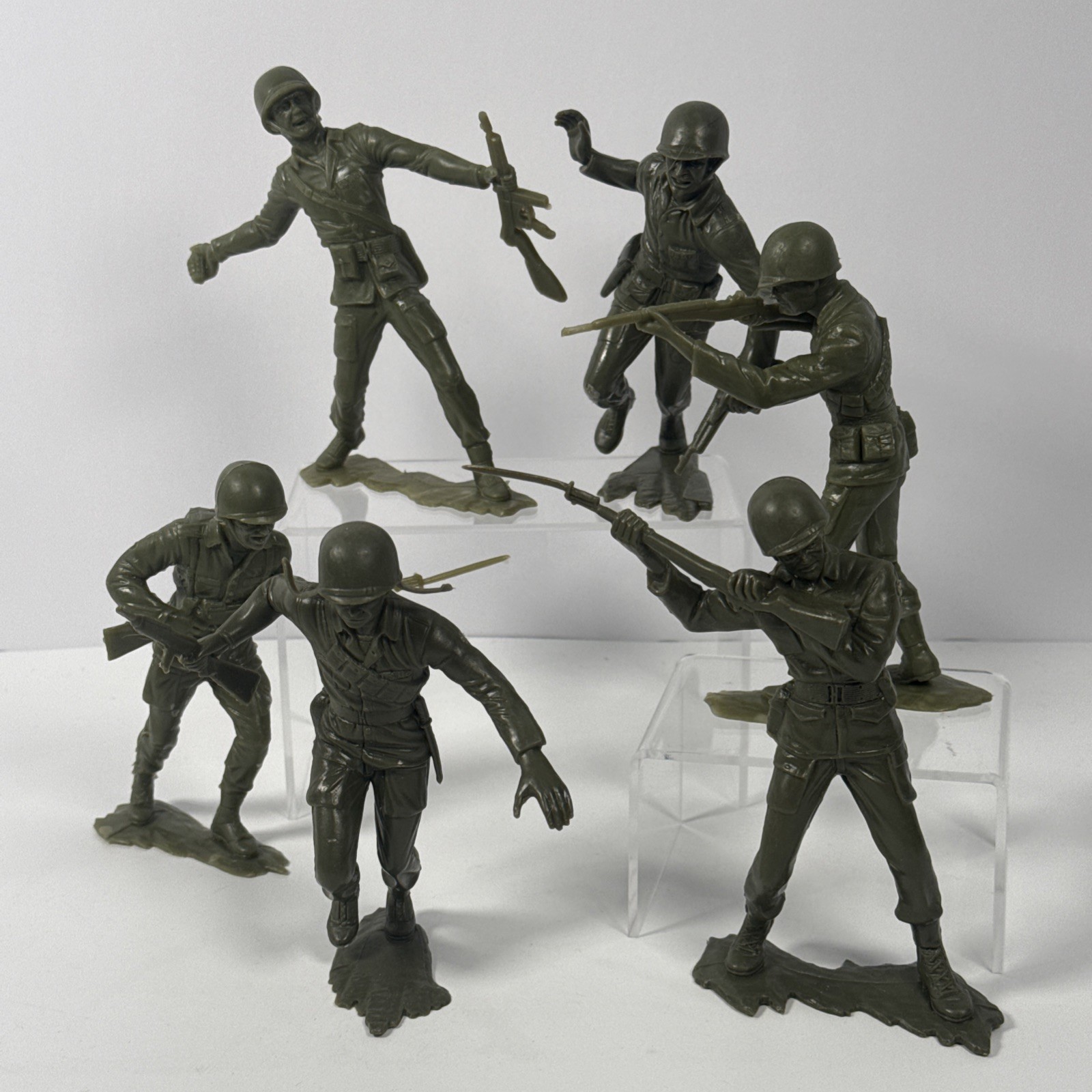 Vintage Jumbo Plastic Army Men  5" - 6” Green Toy Soldiers – Set of 6 WWII Style