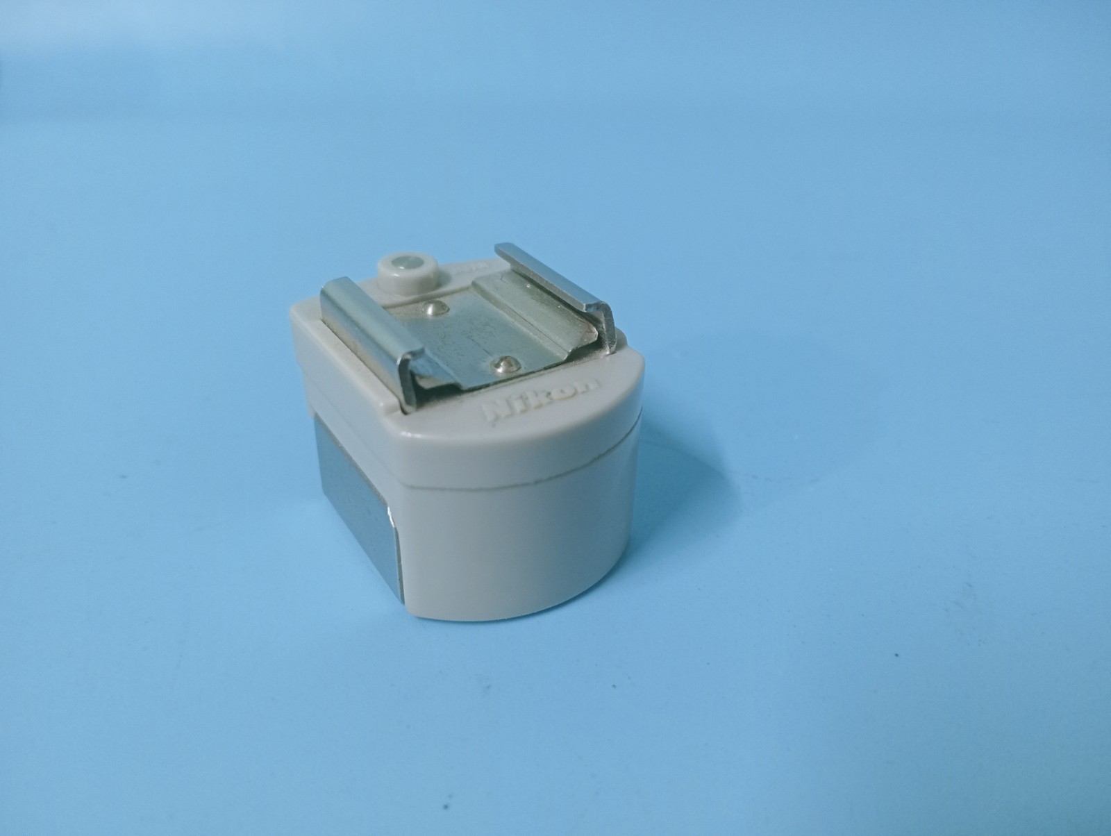 Nikon Flash Coupler / Shoe Adapter for F/F2 Series Cameras