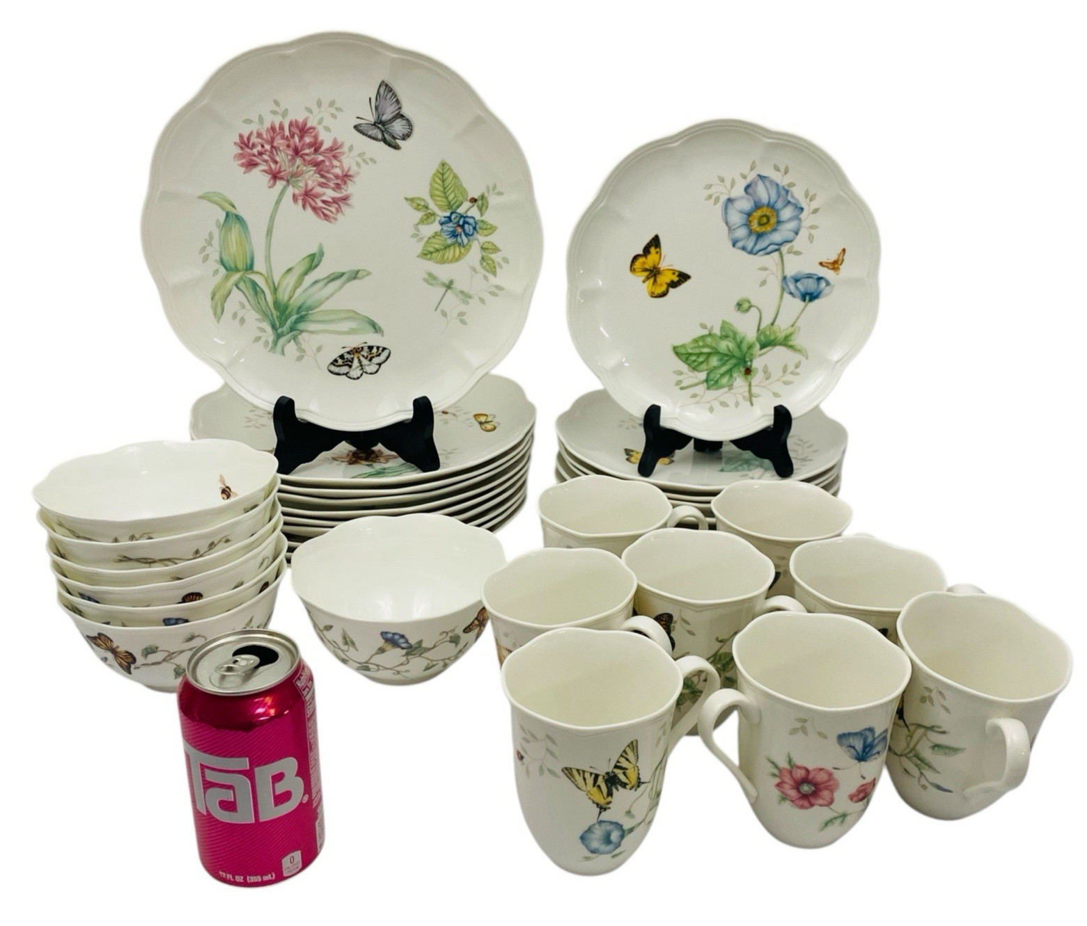 36 Pieces Lenox Butterfly Meadow - Service for 8 with extras -Plates Bowls Mugs