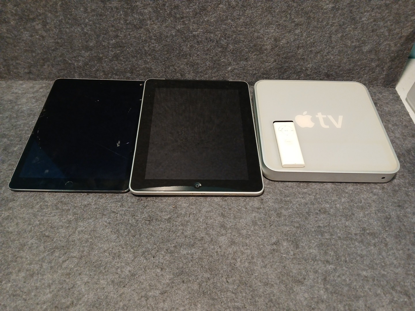 Apple Products Lot 3 Items for Parts Or Repair