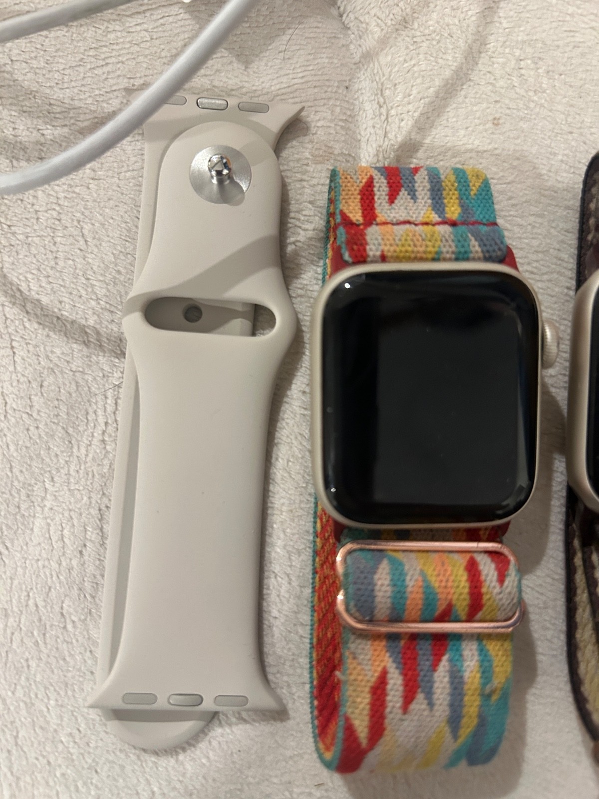 Two Apple Watch SE 2nd generation 40mm