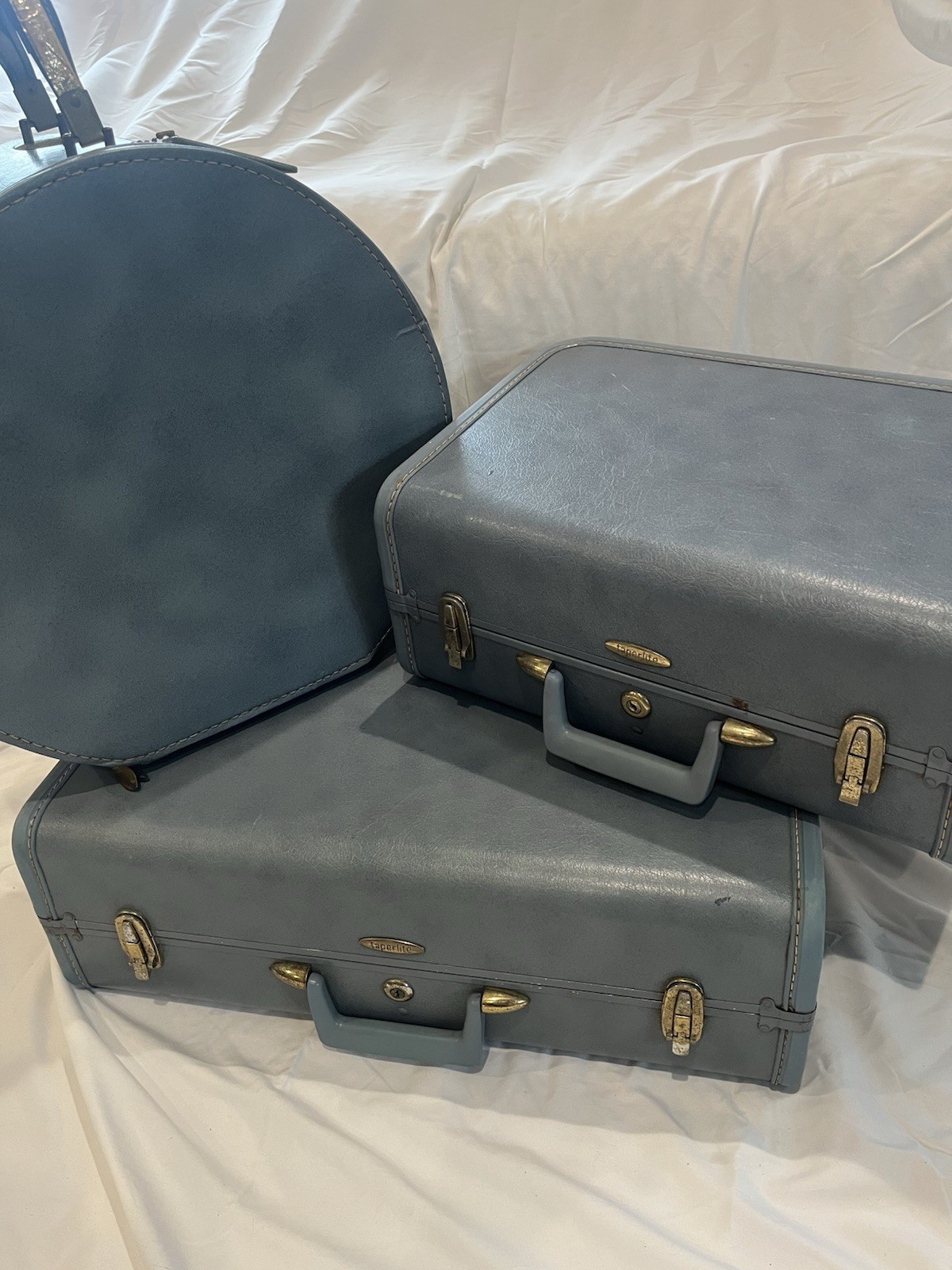 Vintage 1950 Taperlite  Hard Shell Blue Gray Vinyl Luggage Set Locking 3 Piece