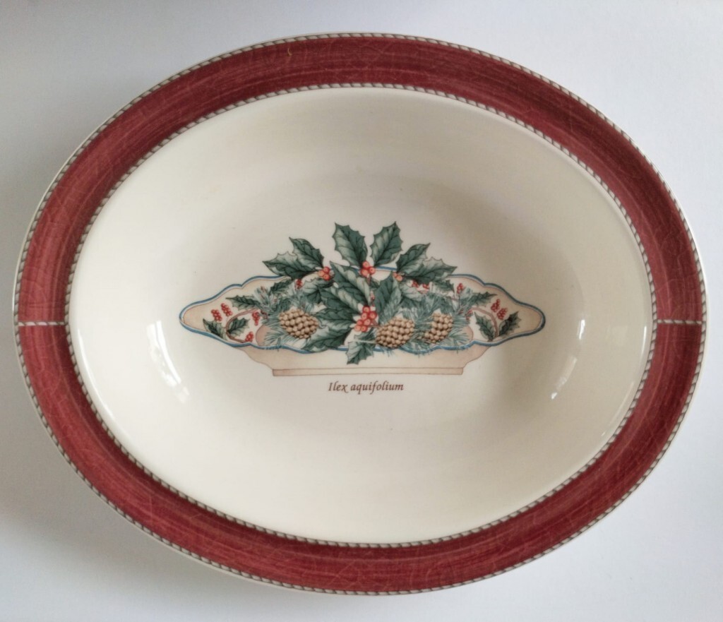 Wedgwood Sarah's Garden Serving Dish Ilex