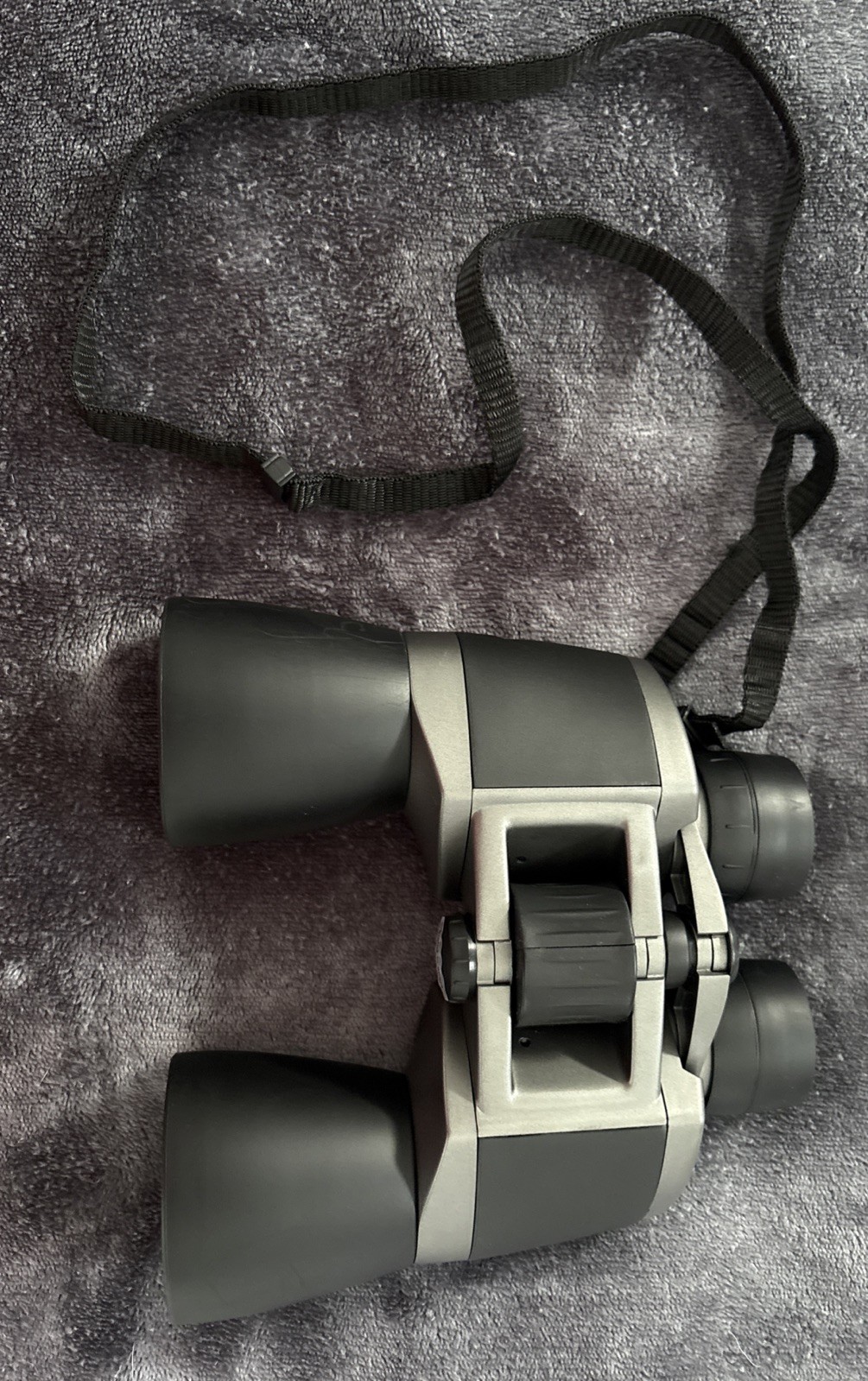 Vanguard Binoculars KR-1050W 10x50 mm Field Of View 336 Ft/1000 Yds W/ Case