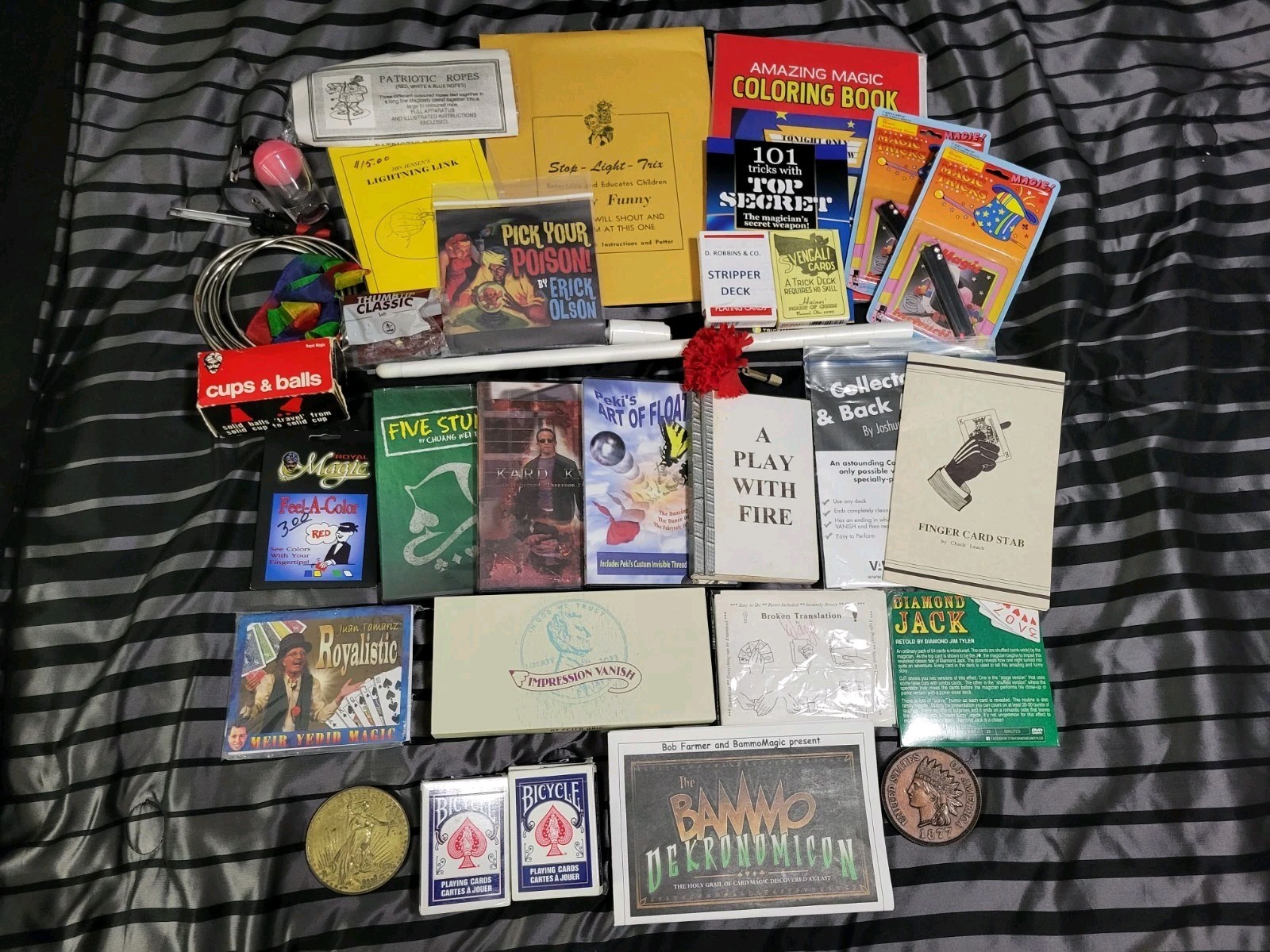 BIG Magic Tricks Lot Magician Props Illusion Sleight-of-hand MUST SEE 