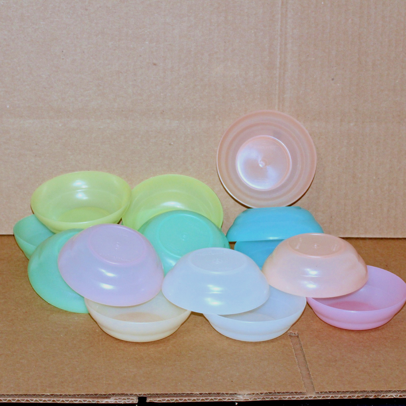 14 Vintage Tupperware #154 Fruit Berry Sauce Prep Bowls Pastel Colors 4.25" Dia