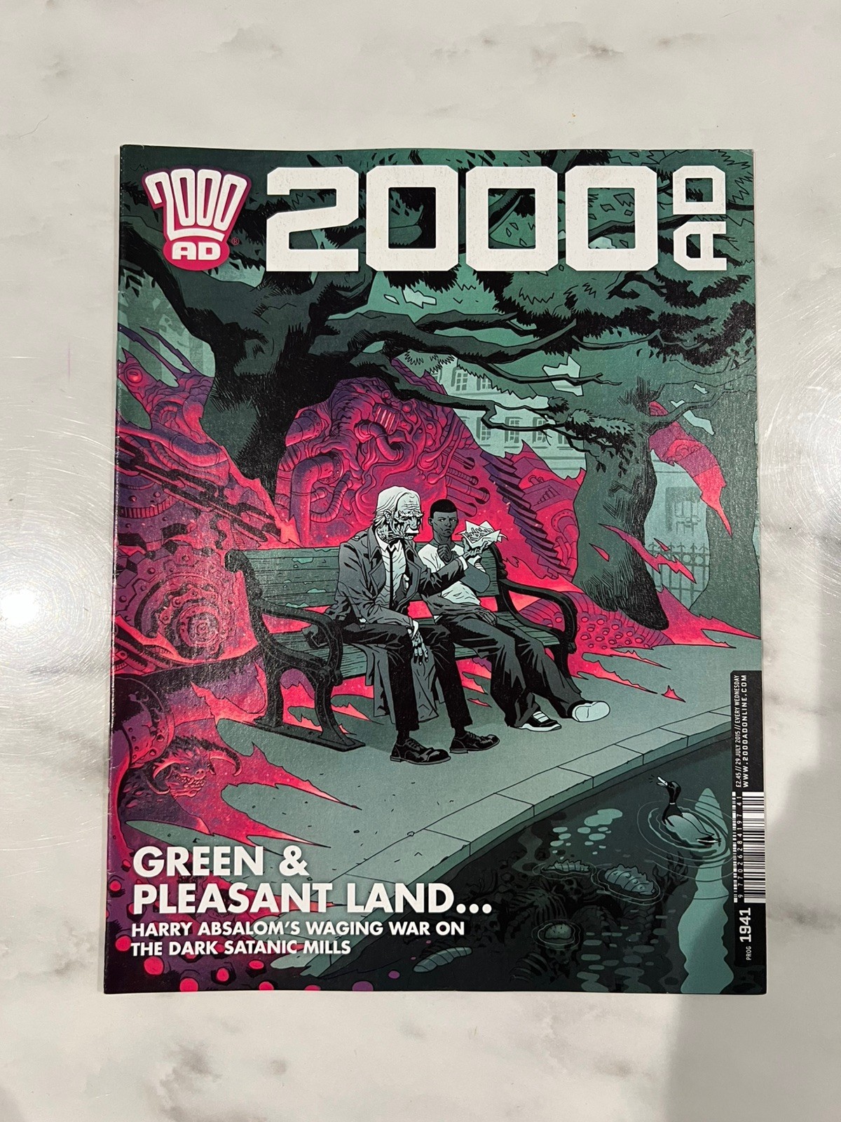 2000AD Comic - PROG 1941 - Date 29/07/2015 - UK Paper Comic