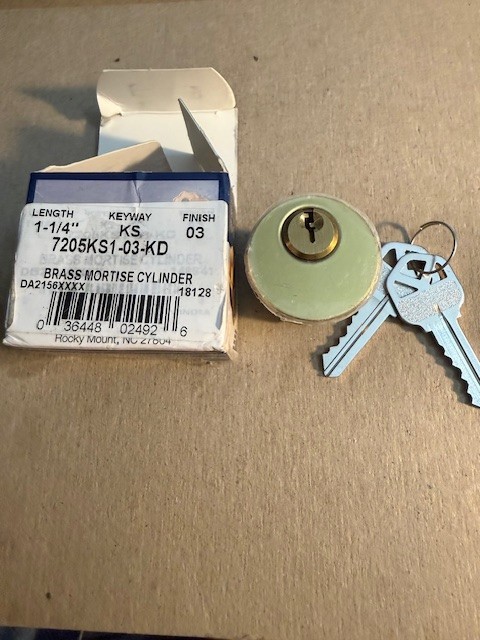 Ilco 7205K1-03-KD  1-1/4 in. Mortise Cylinder Keyway KS Finish 03 Brass Free Sh