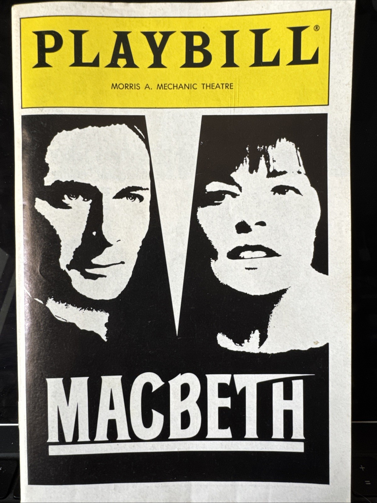 Macbeth - Broadway Tour Playbill - Feb 1988  Christopher Plummer, Glenda Jackson