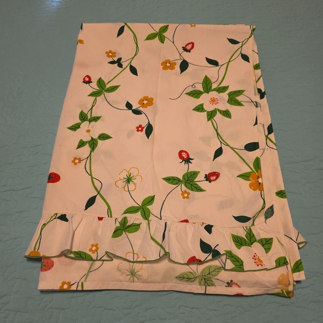 Utica Twin Flat Sheet Fabric Craft Floral Strawberry Used Vintage 