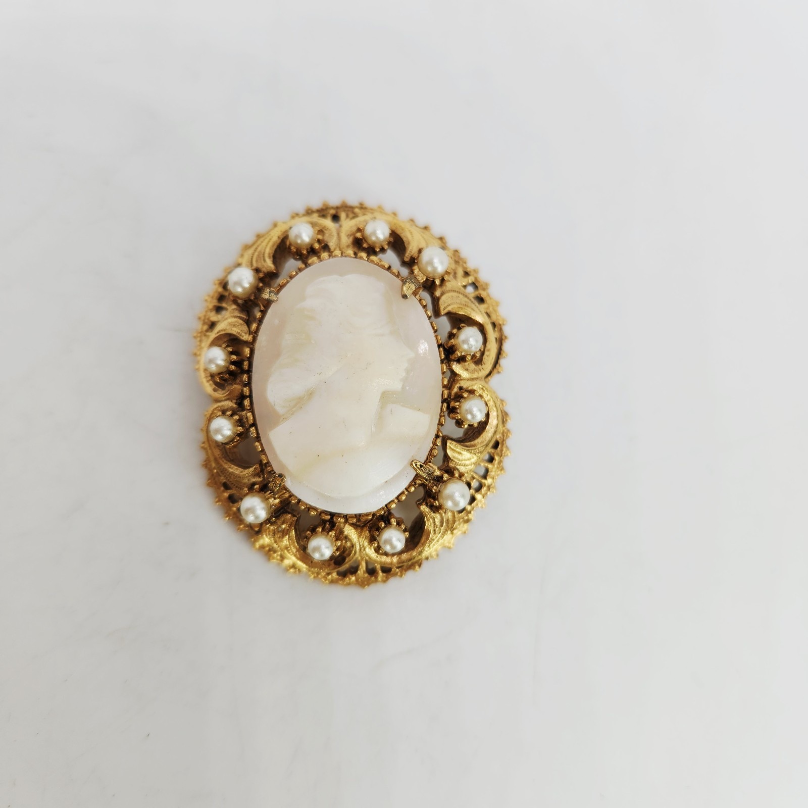 Vintage FLORENZA Victorian Revival Shell Cameo Faux Pearl Brooch Pin Pendant
