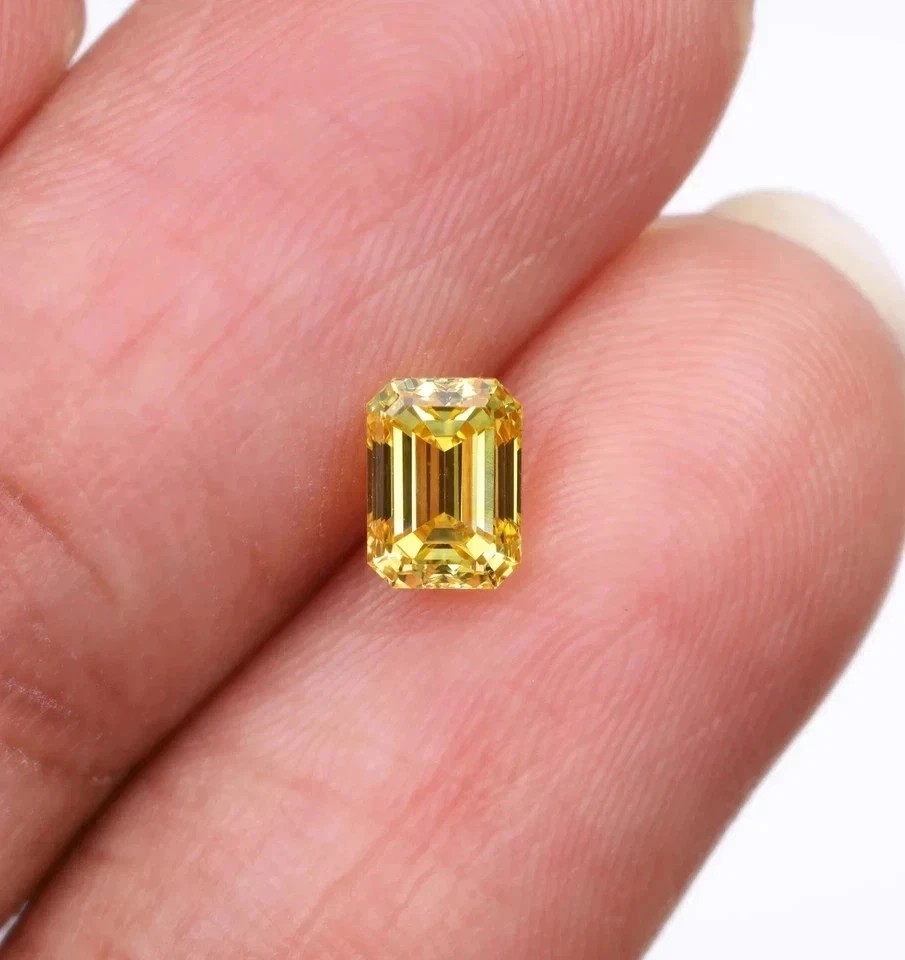 Natural Yellow Color 2CT Emerald Cut Lab Grown Loose Diamond VVS1 Certified