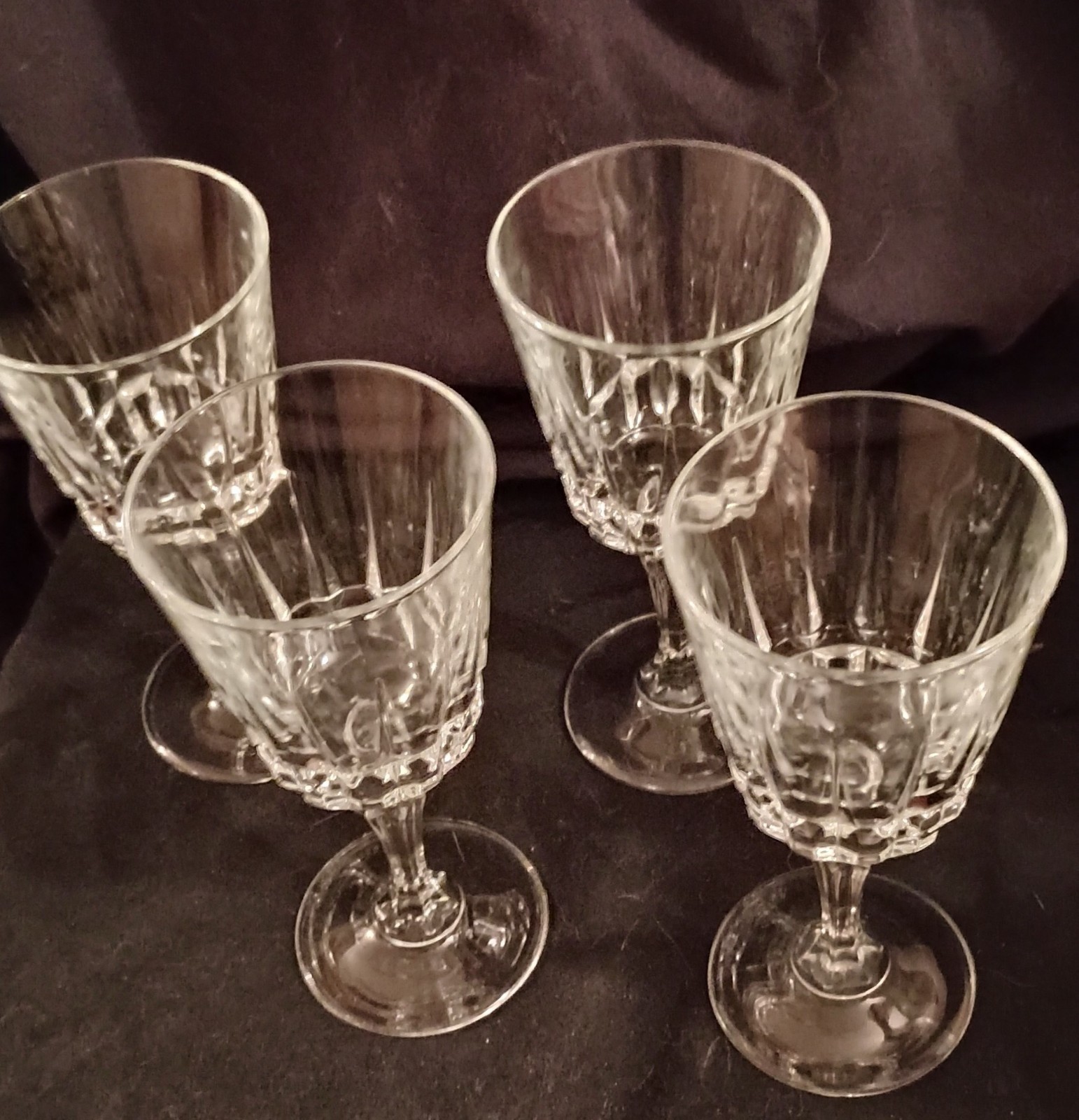 Set of 4 CRISTAL D'ARQUES-DURAND CHANTELLE Cut Crystal  6 1/8"  Wine Glasses