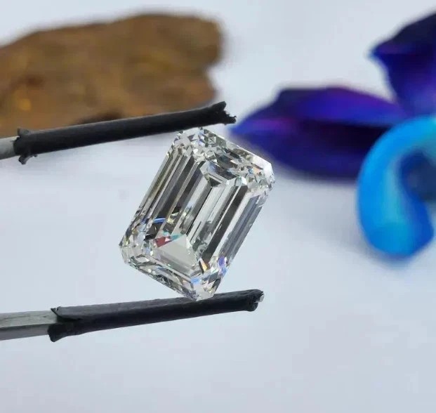 2 CT Lab Grown Diamond Natural D Color Emerald Cut VVS1 Clarity Certified g292