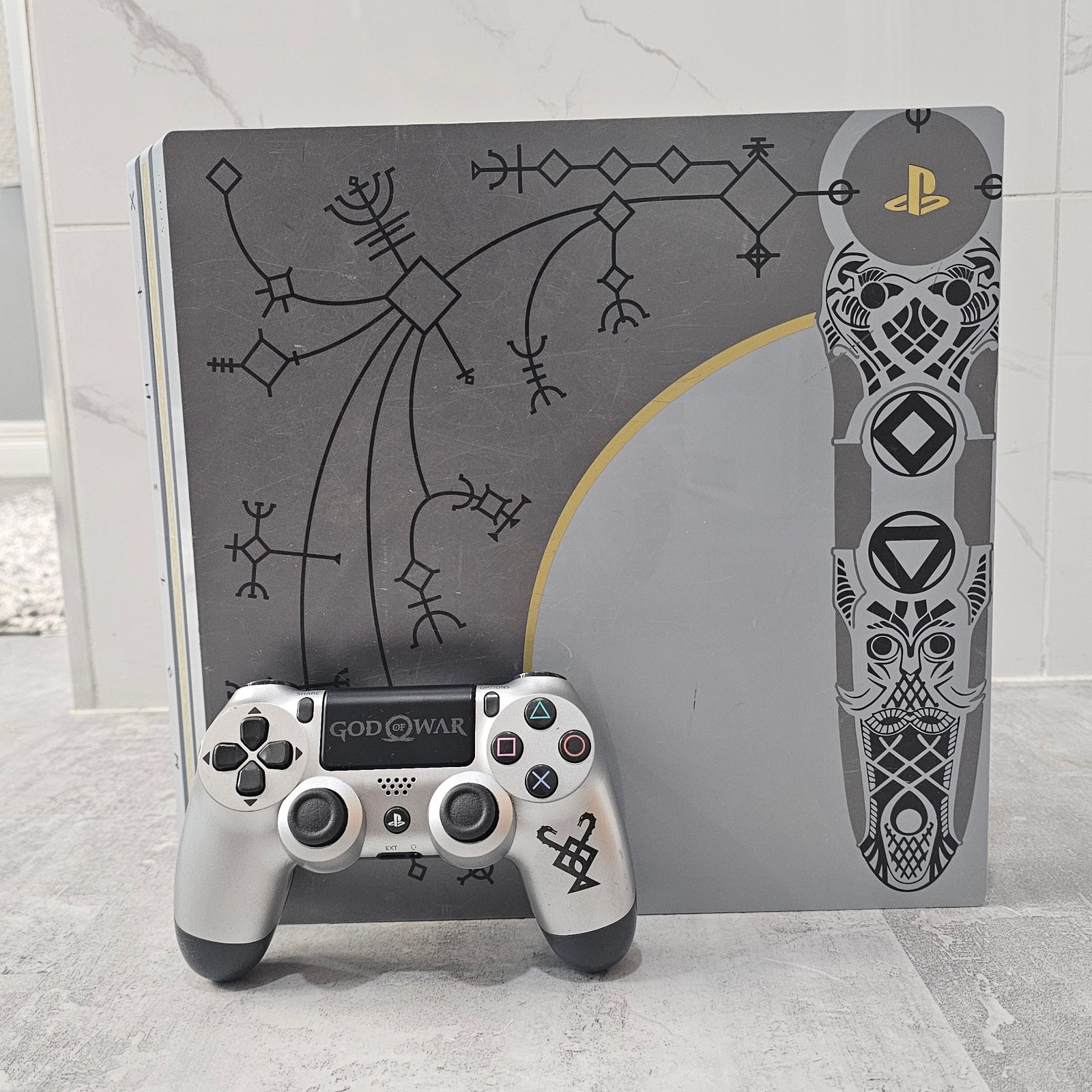PlayStation 4 Pro PS4 1TB God of War Limited Edition Console System