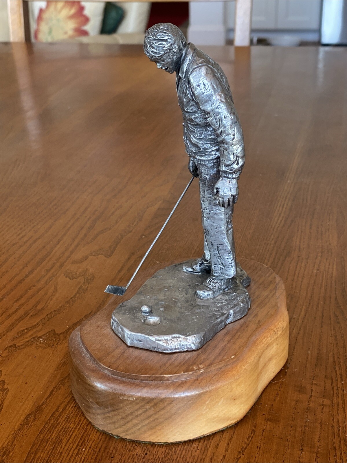 Vtg /500 Michael Ricker Wood Pewter Figurine Statue Green Putting Hole Cup Golf