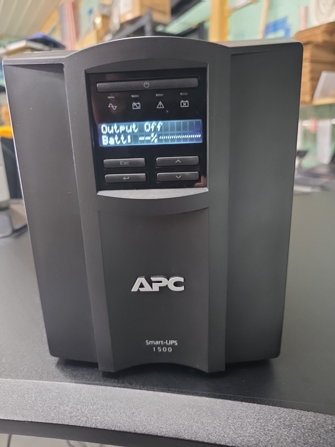 APC SMT1500NC Smart-UPS 1500VA 120V Uninterruptible Power Supply with Batteries