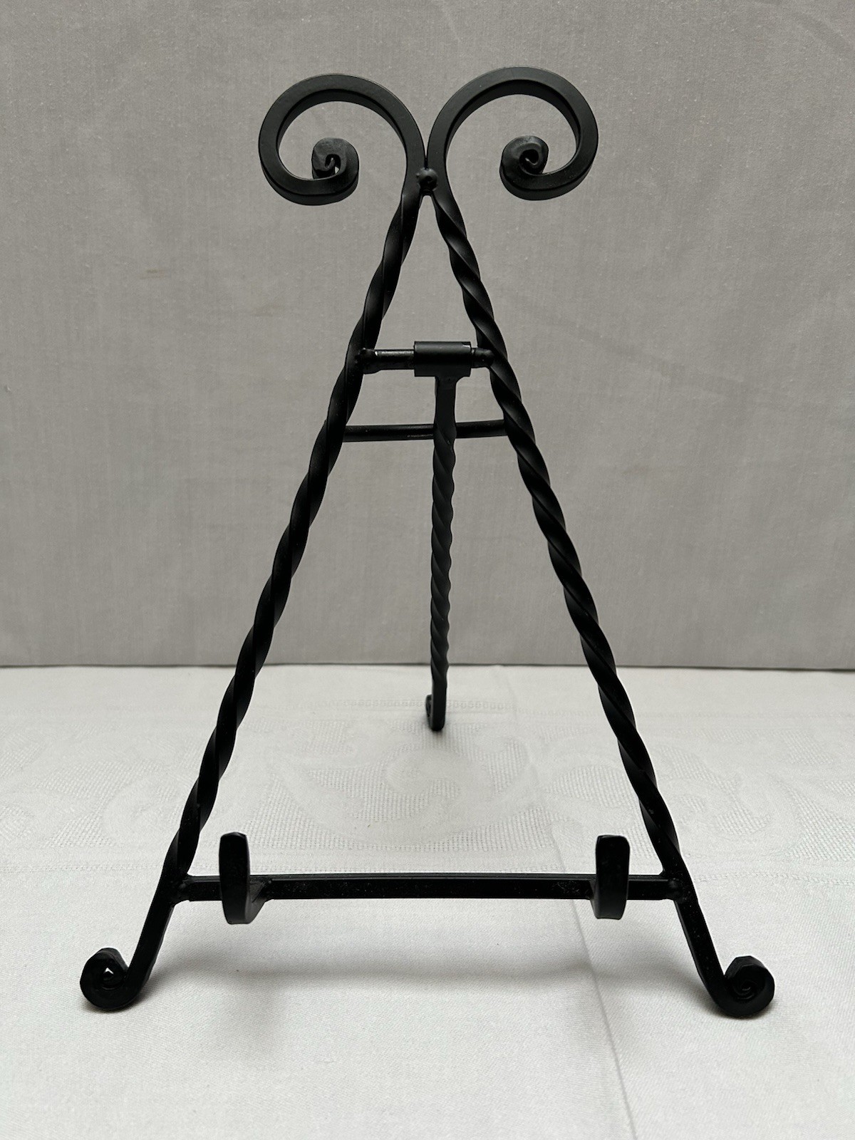Vintage Heavy Duty Wrought Iron Picture/ Plate/ Book Holder Display Easel Stand