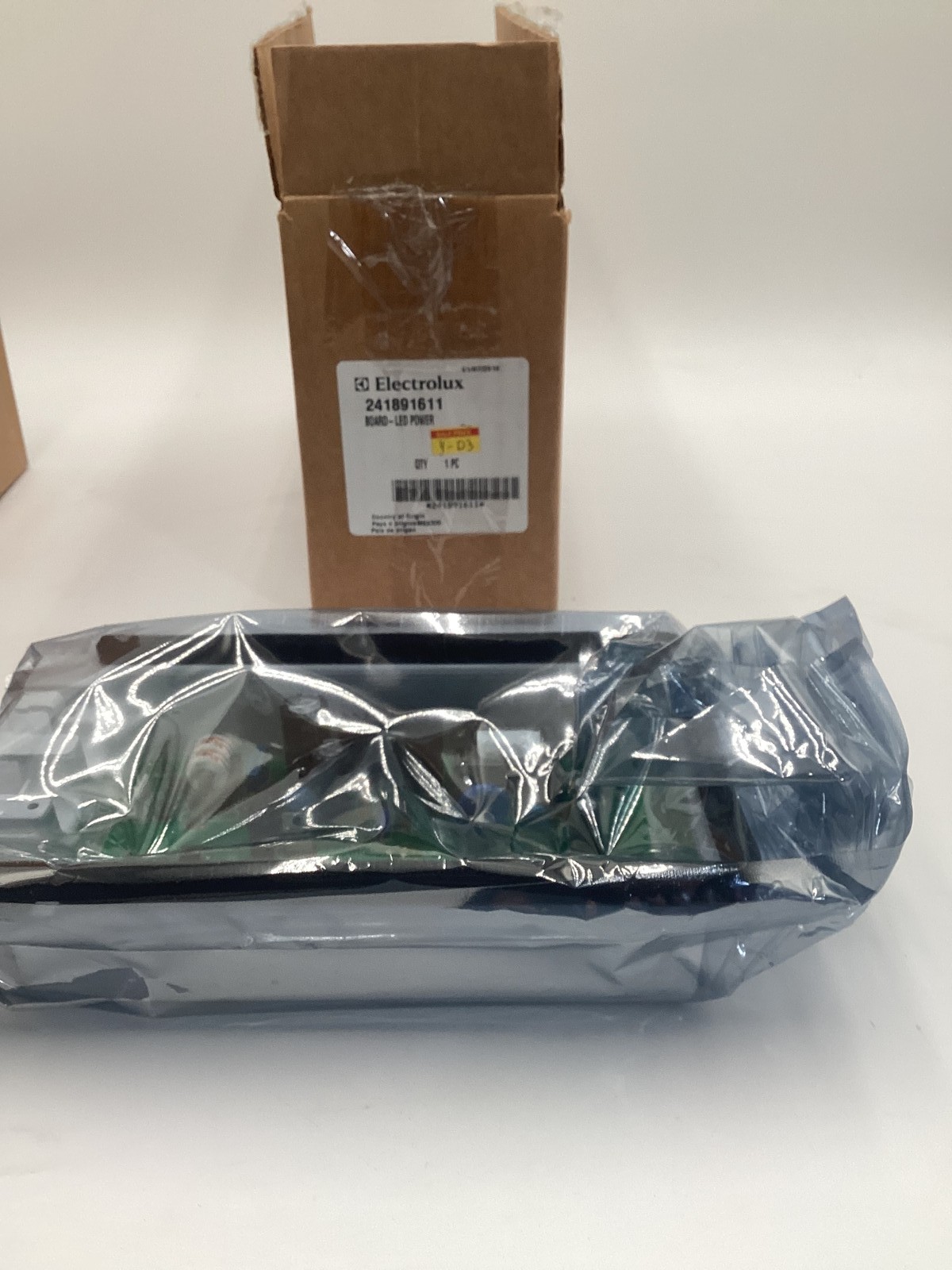 Electrolux 241891611 Refrigerator LED Power Board Control Module | Genuine OEM N