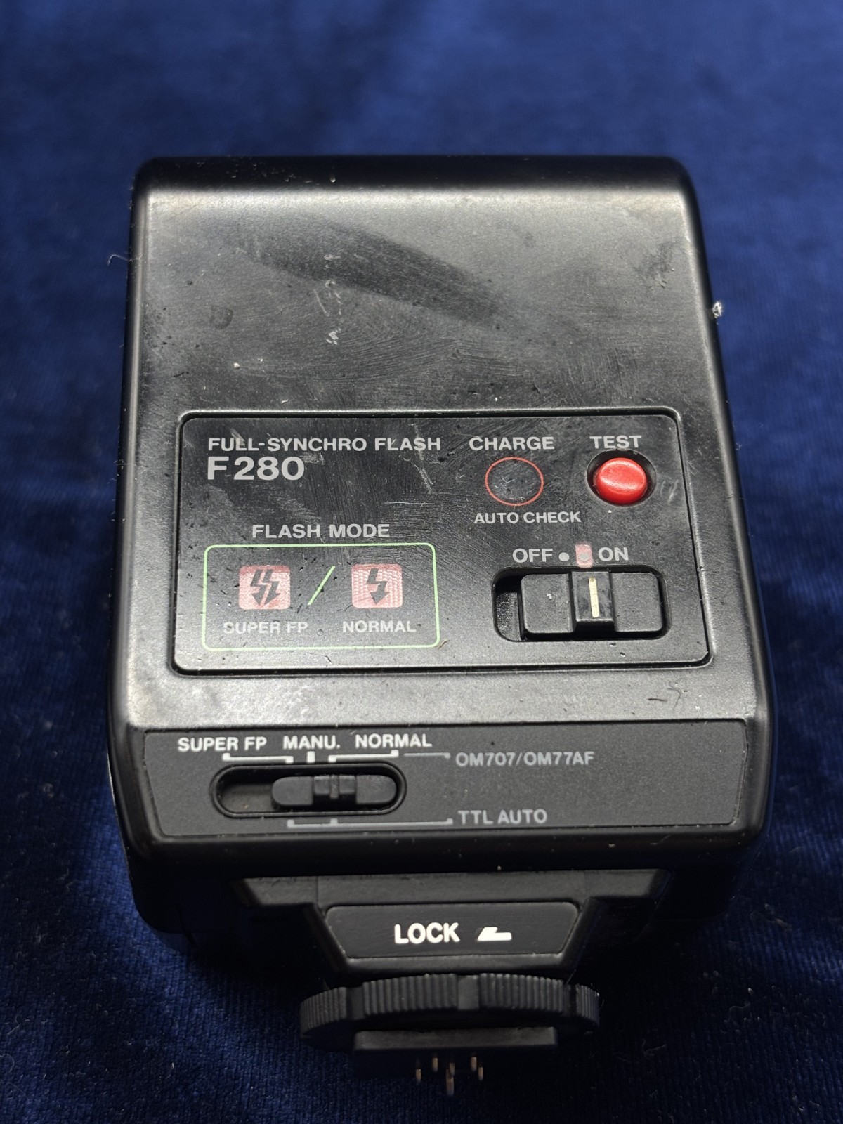 Olympus Full-Synchro Flash F280/ Working