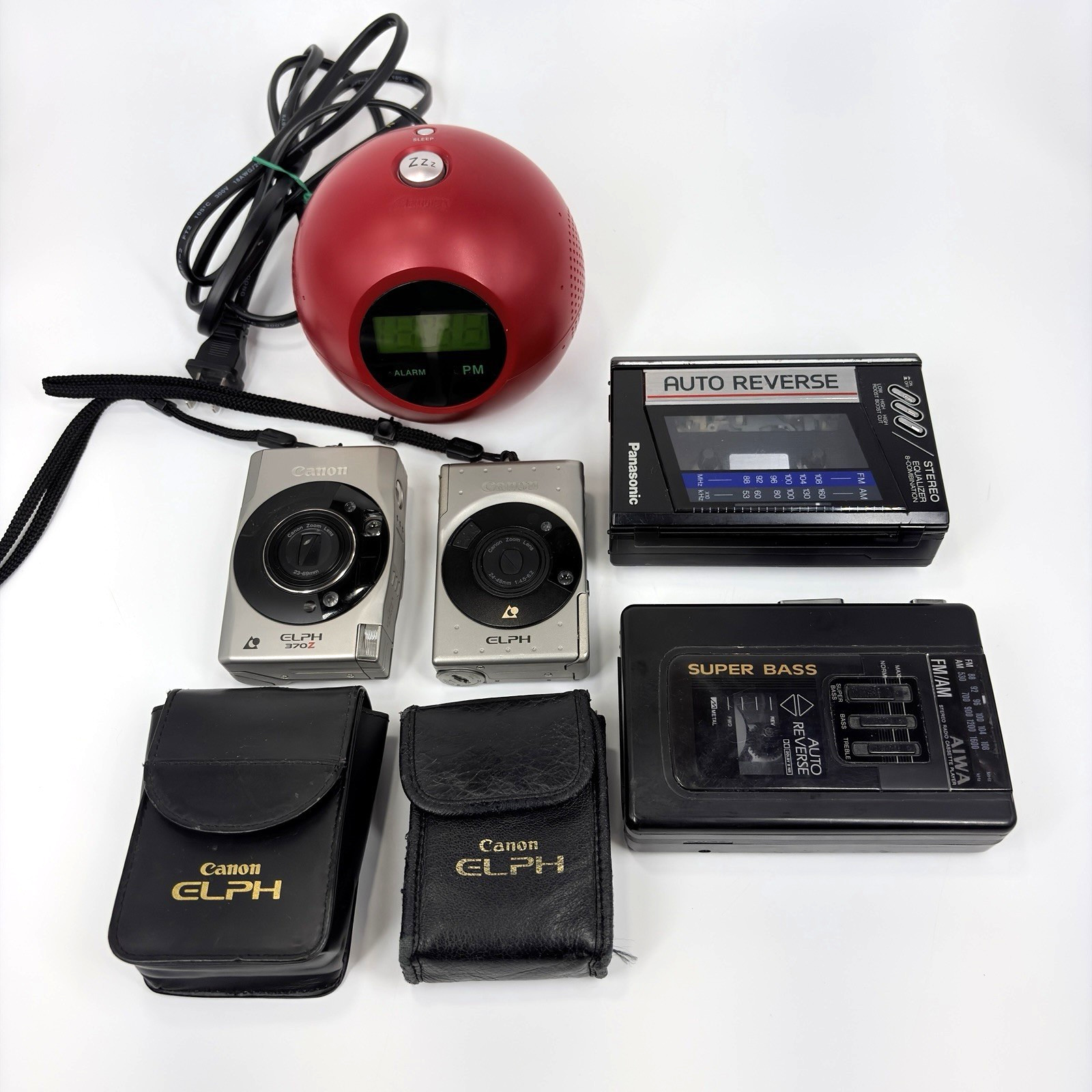 Electronic Radio Camera Tape Lot Memorex Canon Elph Panasonic Aiwa UNTESTED-5 Pc