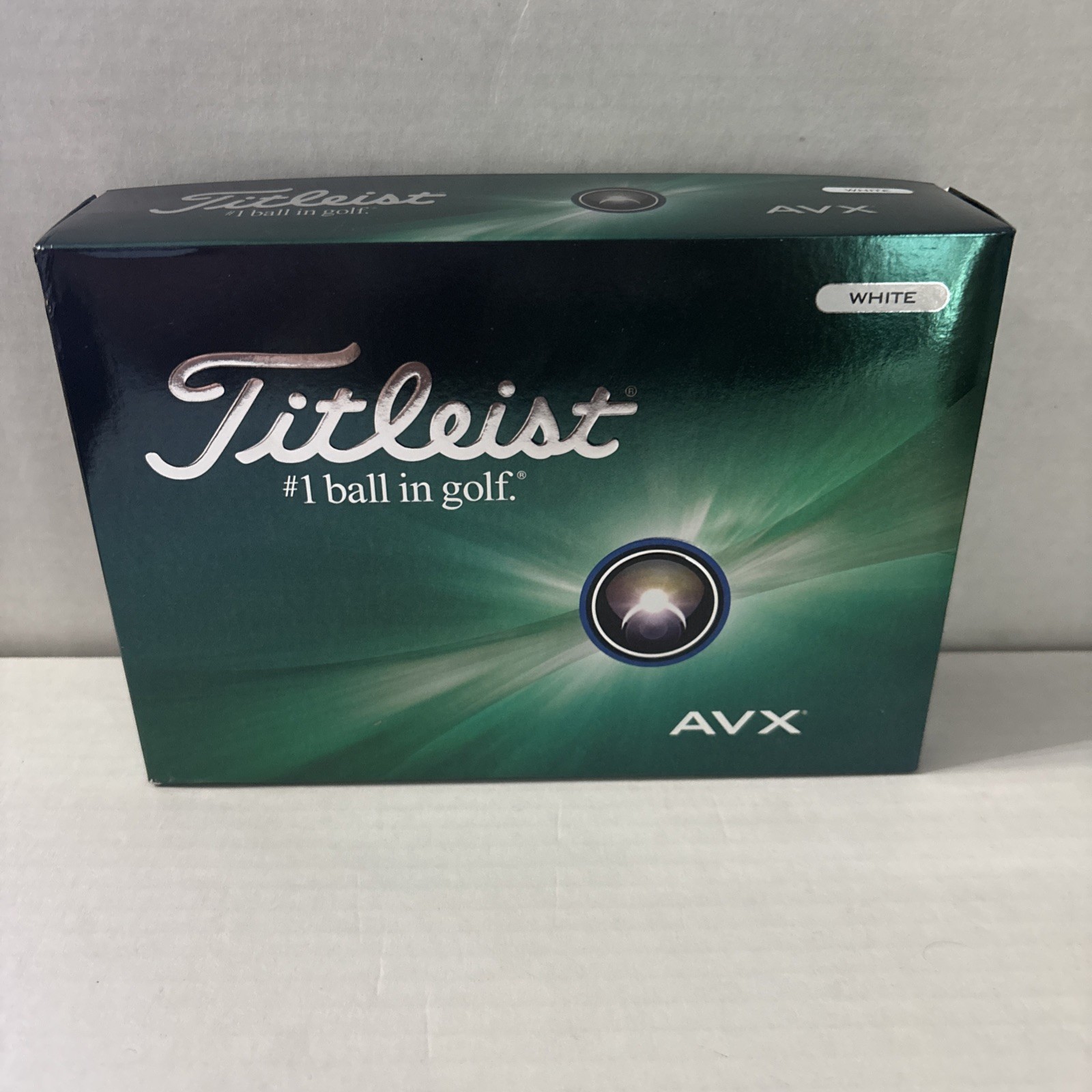 Titleist AVX Golf Balls - White (1 Dozen) NIB