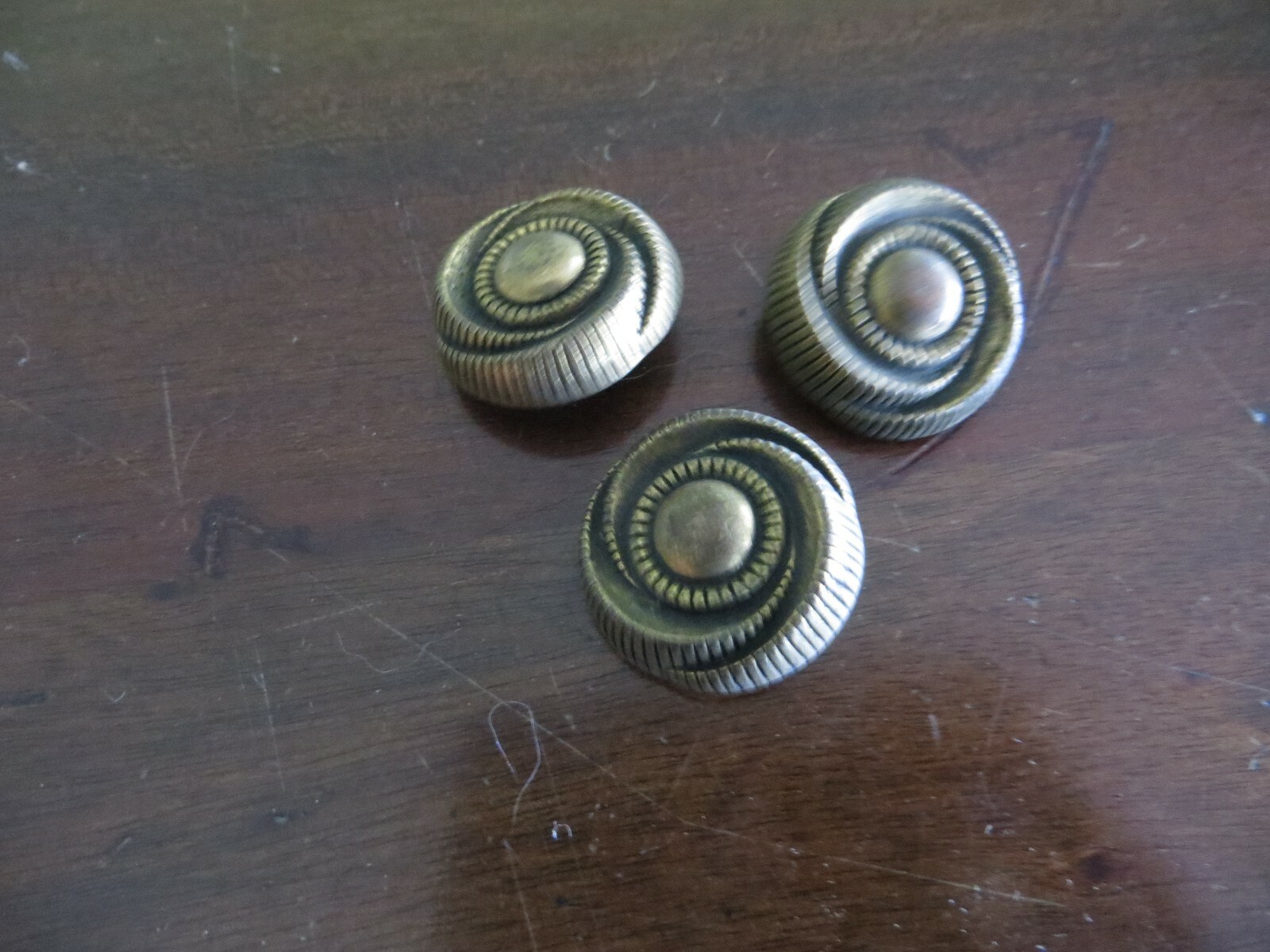 group lot of 3 swirl pattern bronzed bake lite vintage jacket or coat buttons