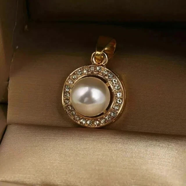 Natural White Pearl 14K Yellow Gold Plated 3CT Round Cut Women's Women's Pendant